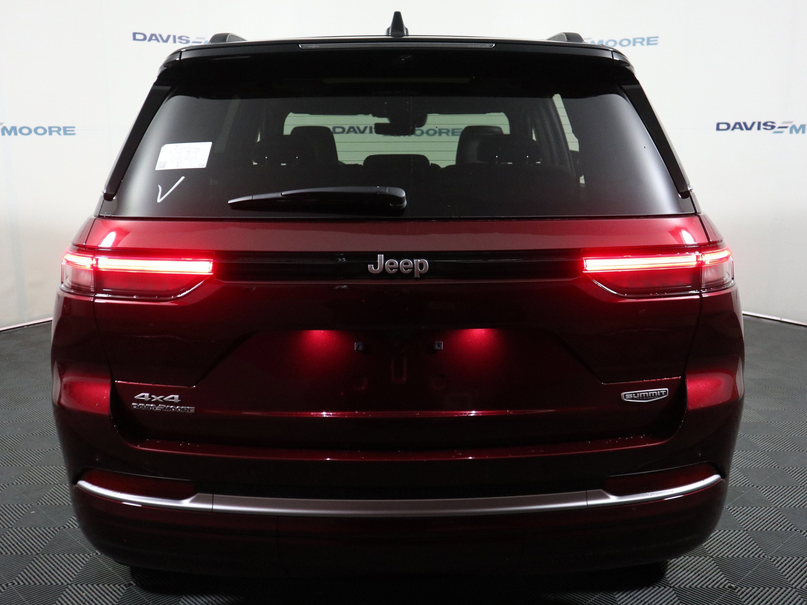 2026 Jeep Grand Cherokee Summit