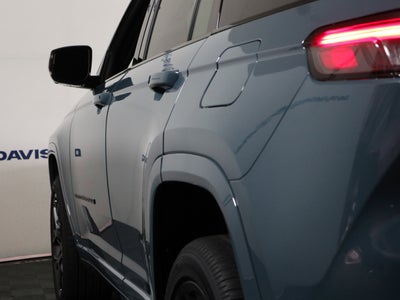 2026 Jeep Grand Cherokee Summit