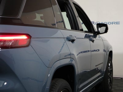 2026 Jeep Grand Cherokee Summit