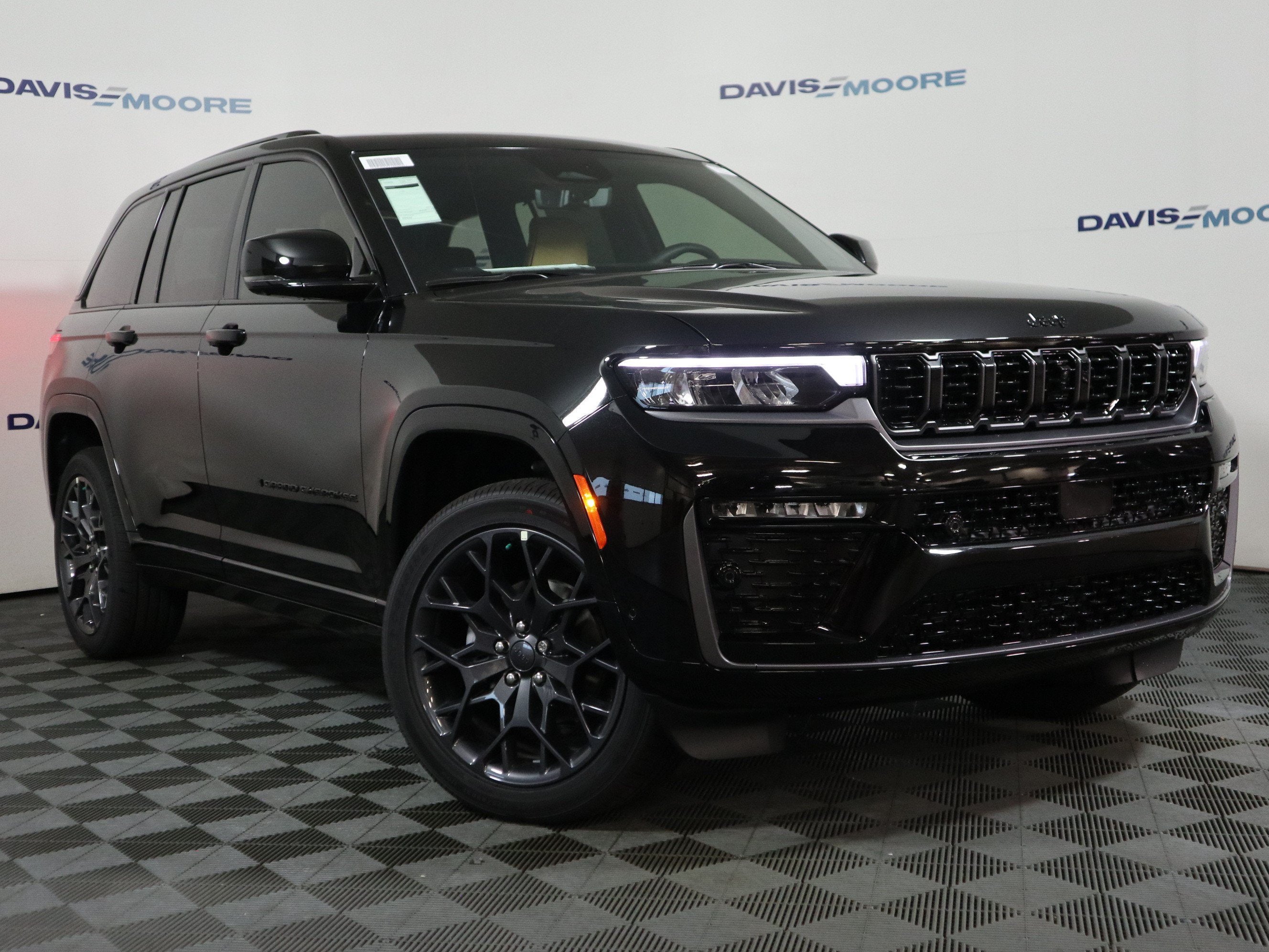 2026 Jeep Grand Cherokee Summit
