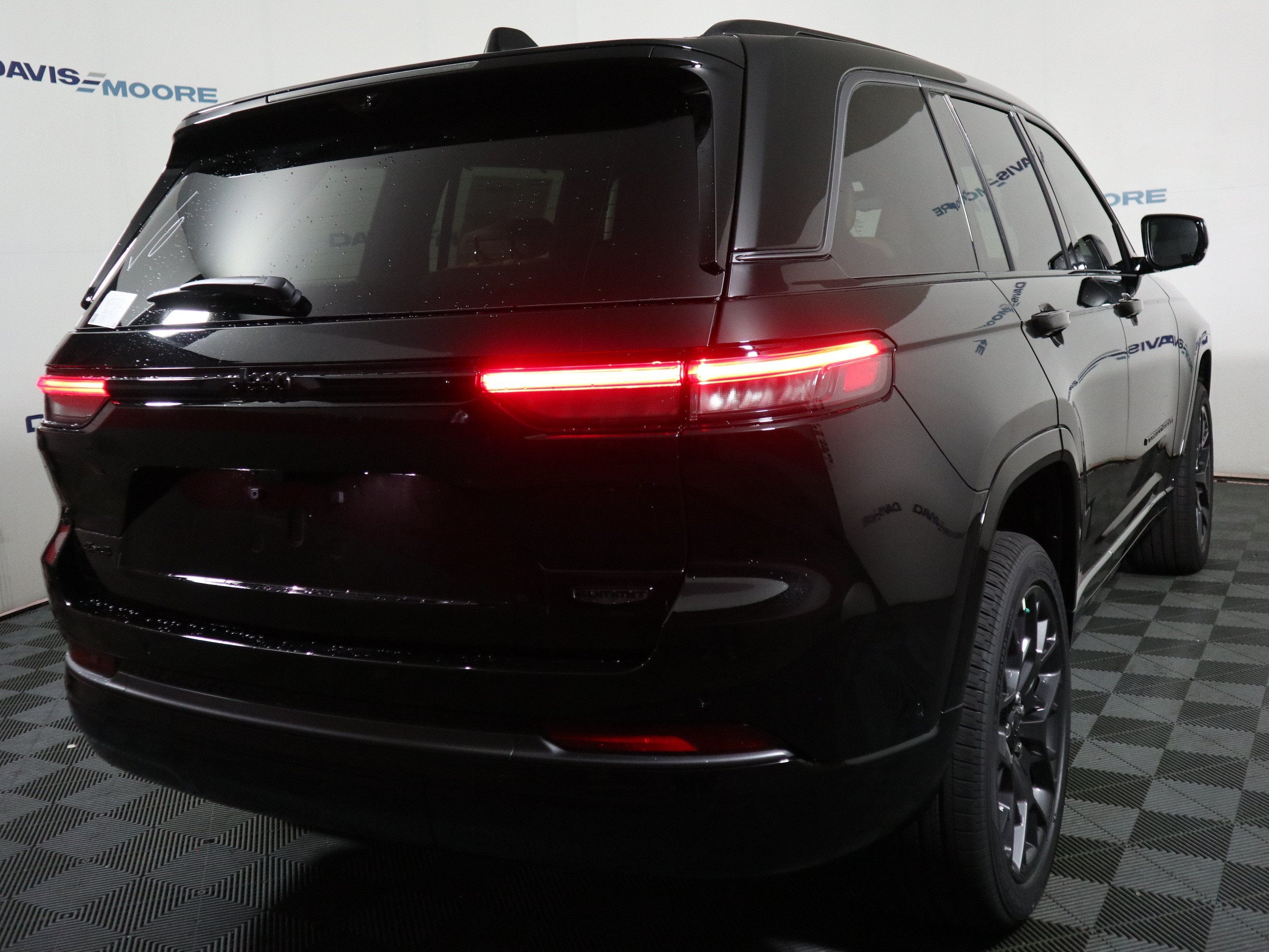 2026 Jeep Grand Cherokee Summit