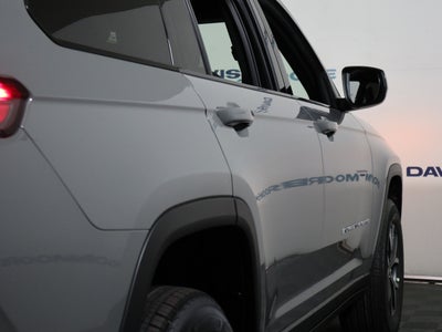 2027 Jeep Grand Cherokee L Laredo X