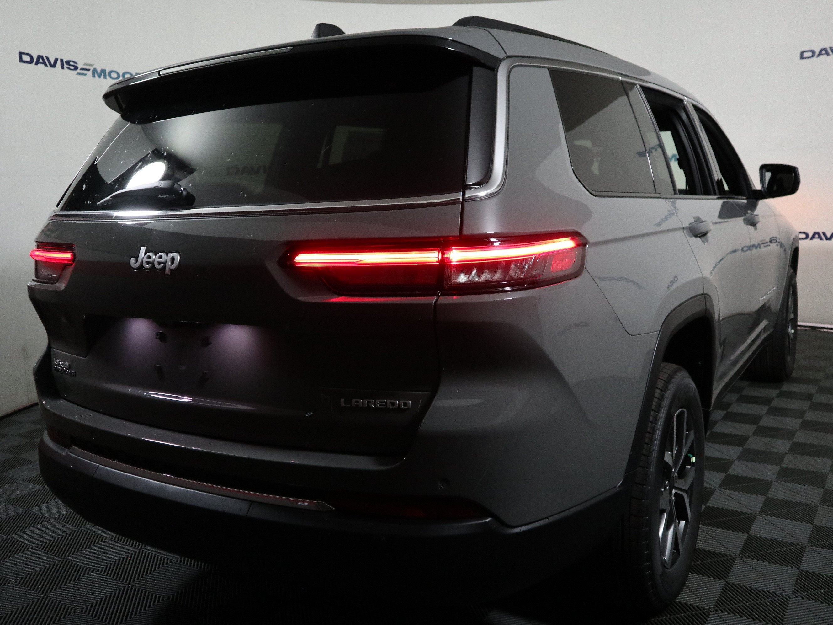 2027 Jeep Grand Cherokee L Laredo X