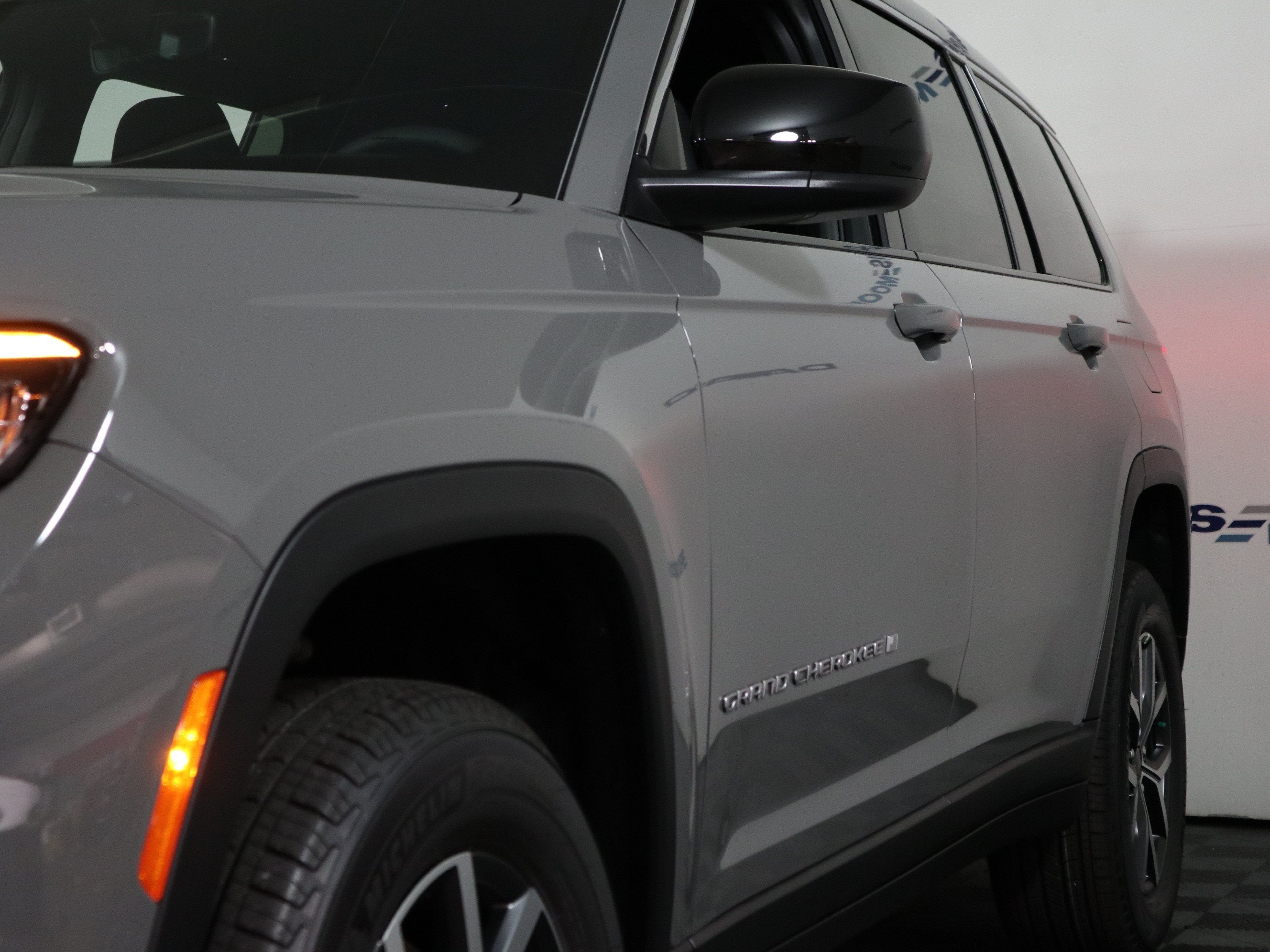 2027 Jeep Grand Cherokee L Laredo X