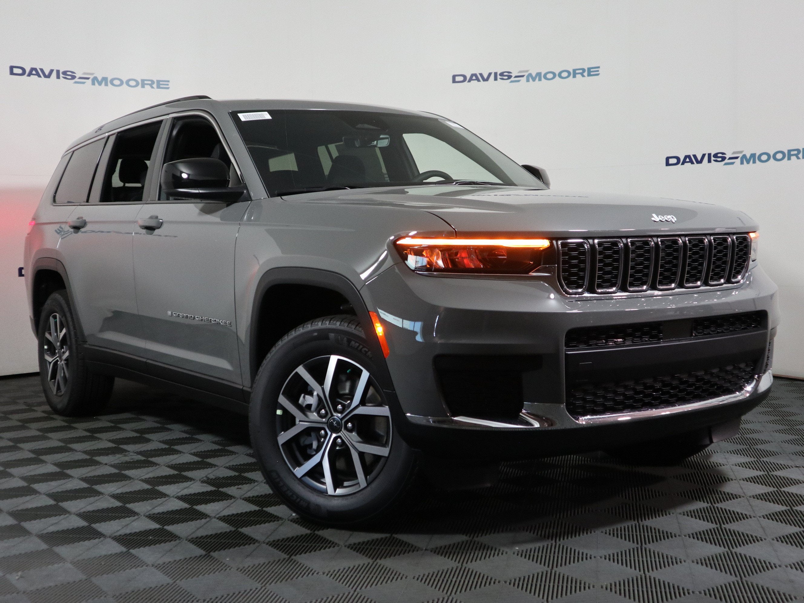 2027 Jeep Grand Cherokee L Laredo X