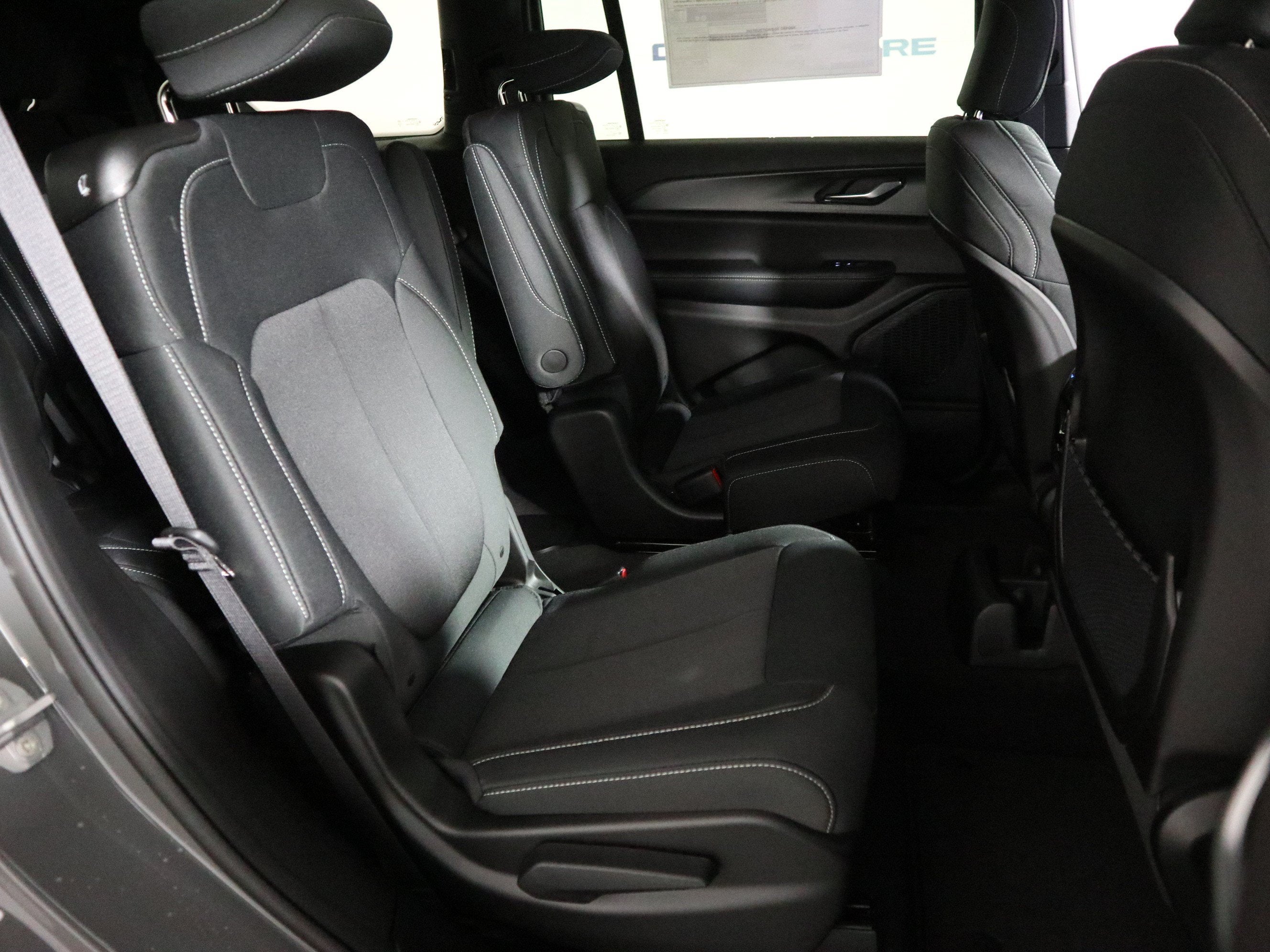 2027 Jeep Grand Cherokee L Laredo X