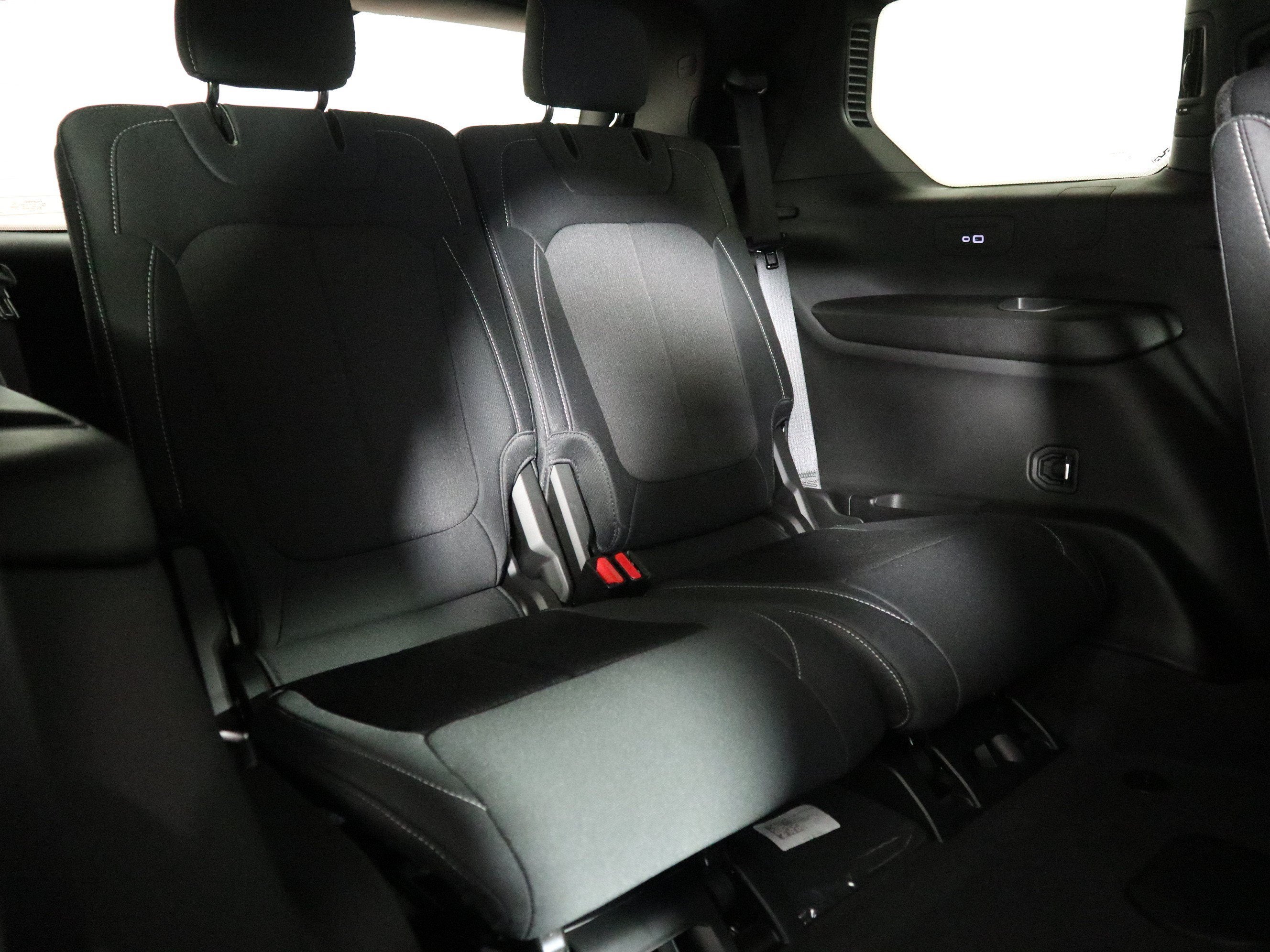 2027 Jeep Grand Cherokee L Laredo X