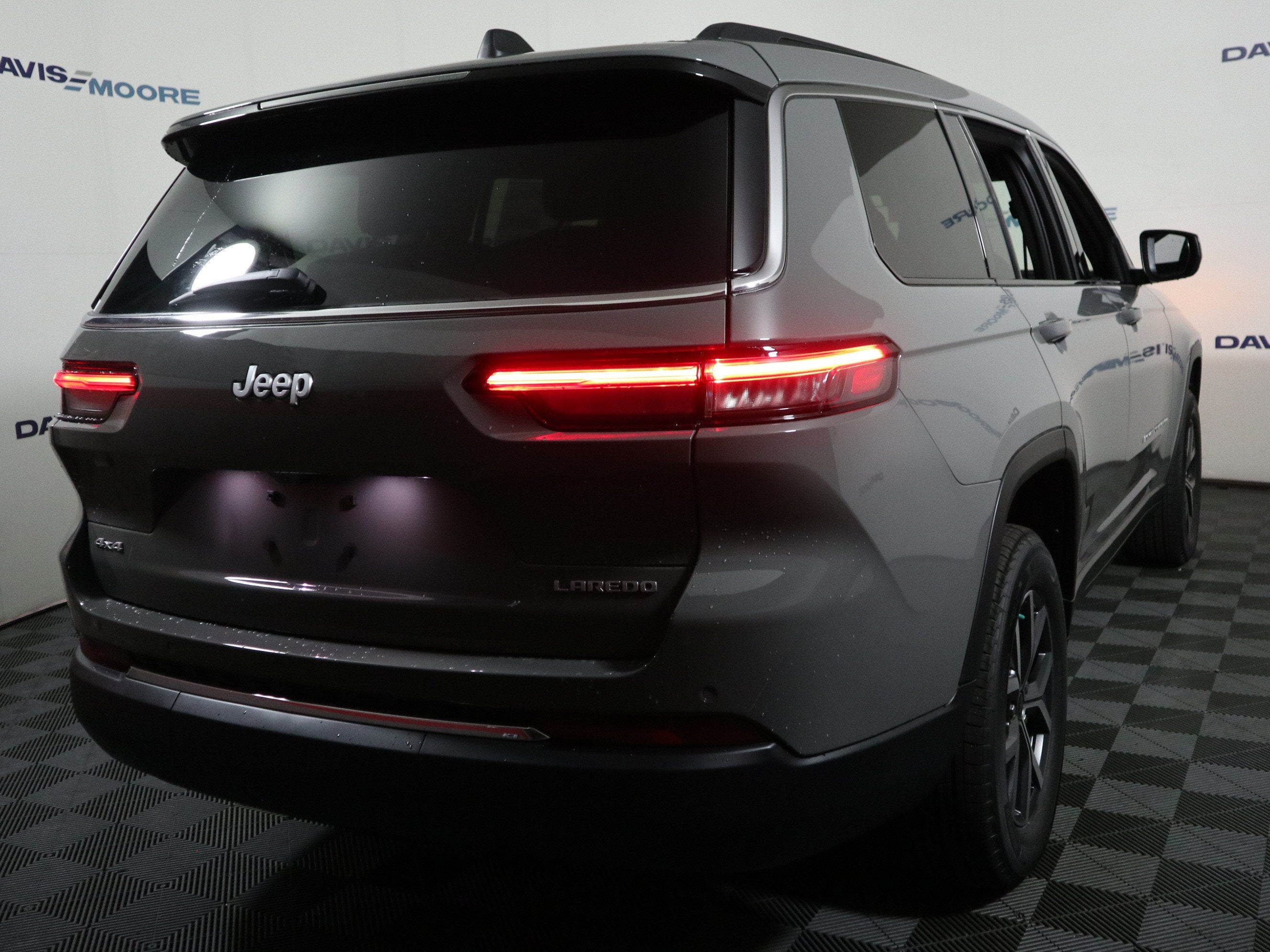 2027 Jeep Grand Cherokee L Laredo X