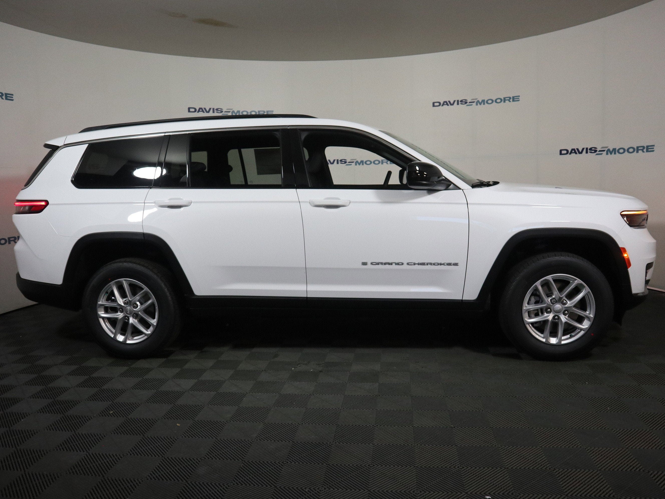 2025 Jeep Grand Cherokee L Laredo X