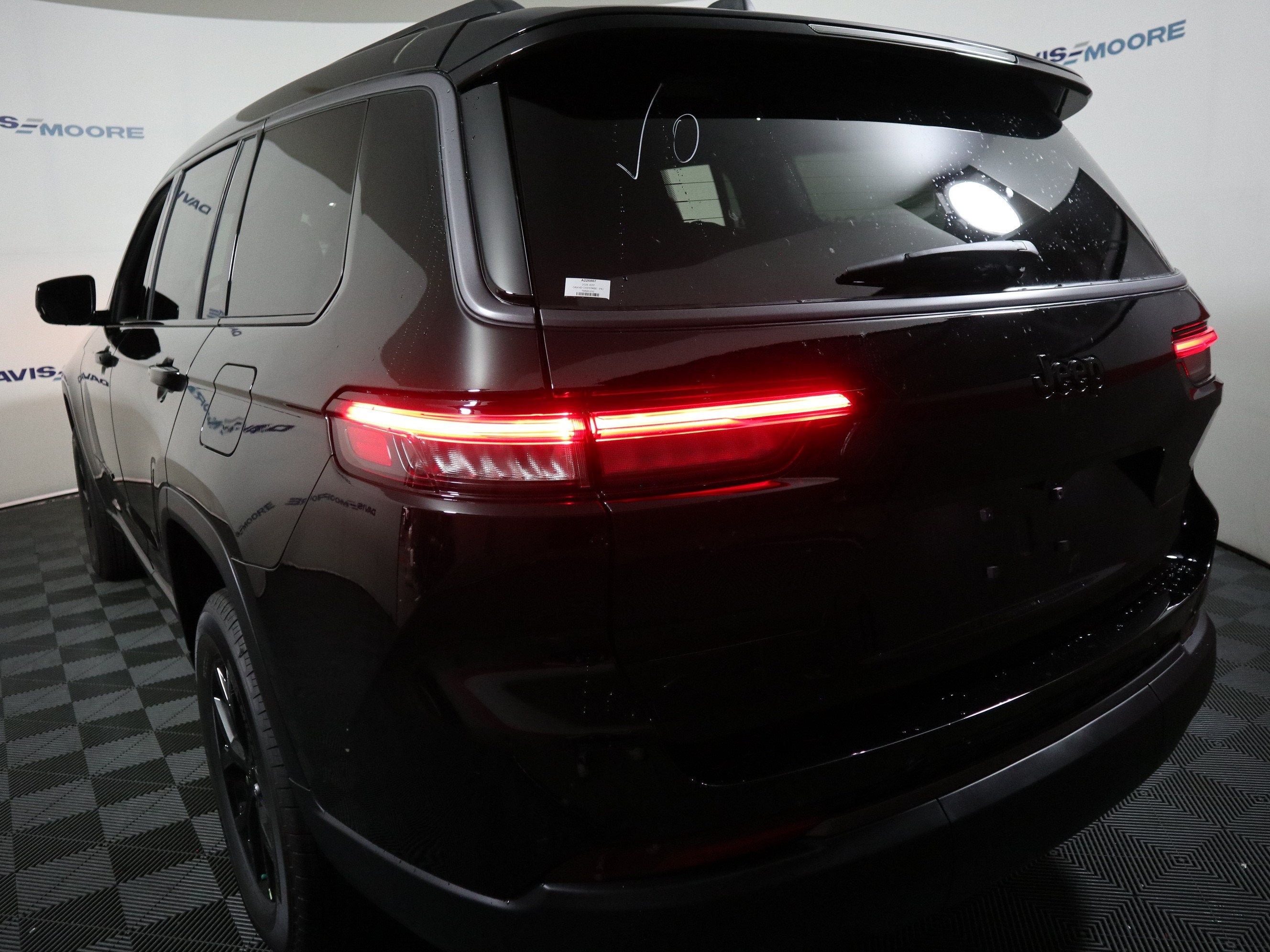 2026 Jeep Grand Cherokee L Laredo