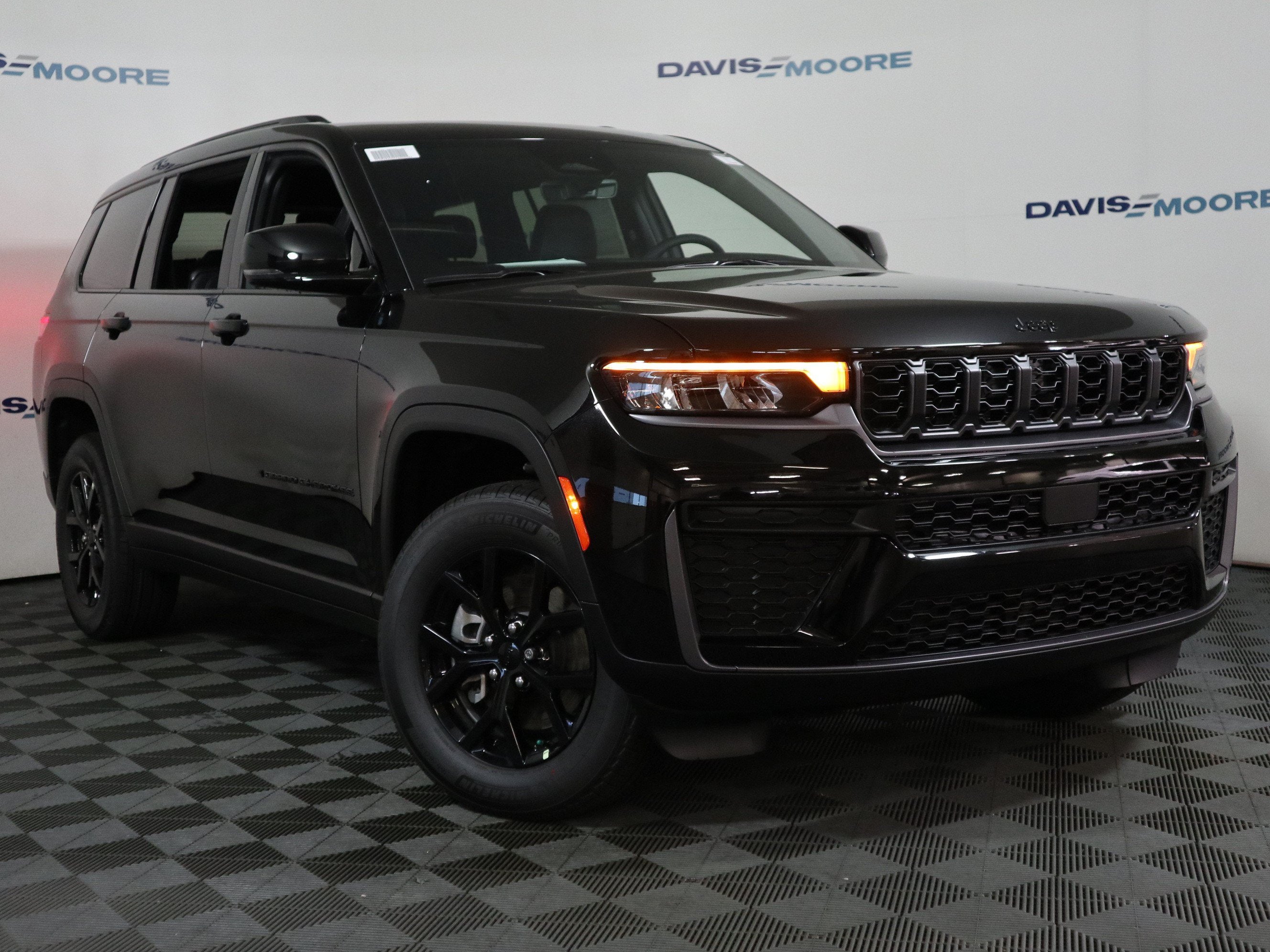 2026 Jeep Grand Cherokee L Laredo