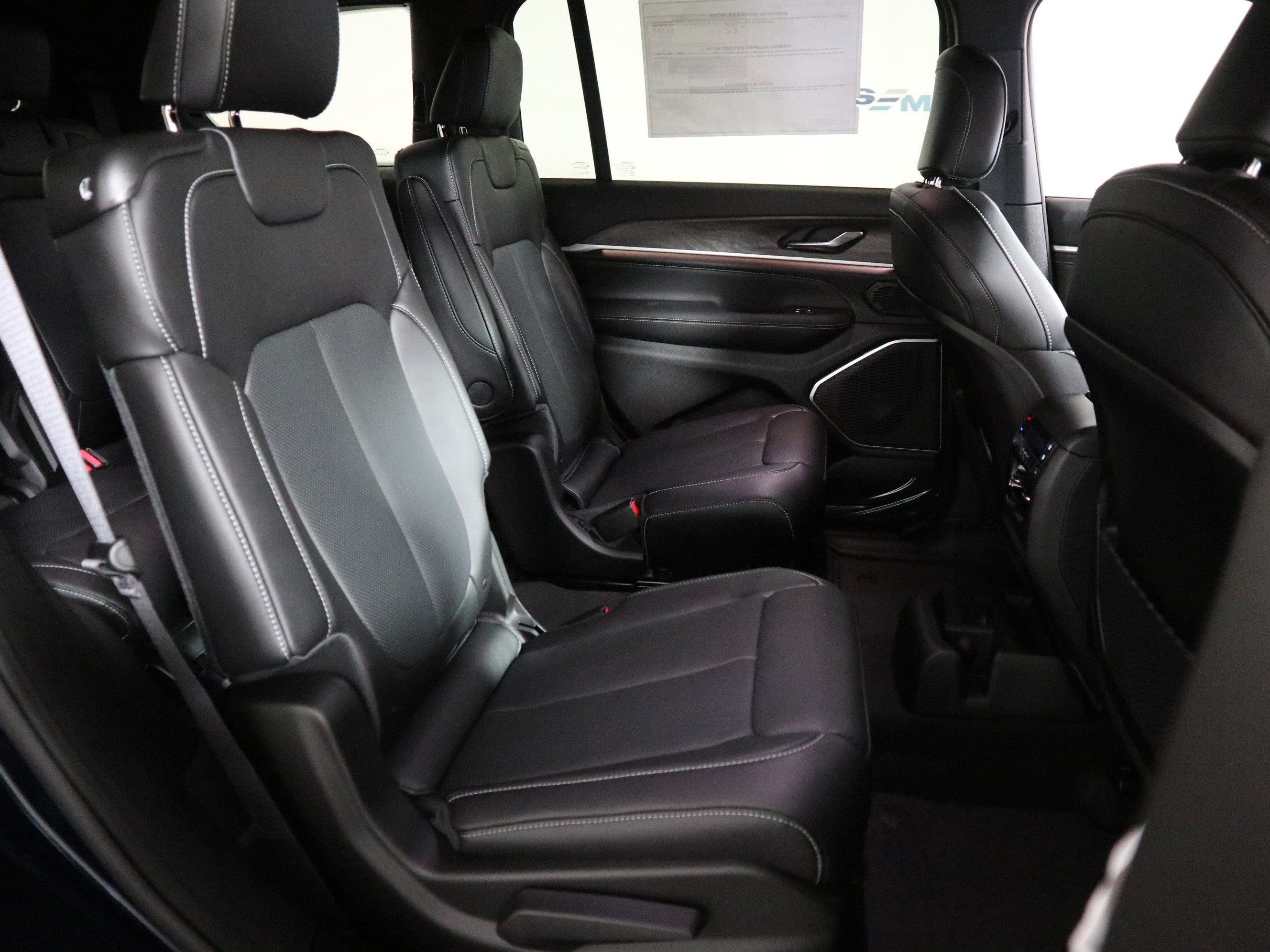2027 Jeep Grand Cherokee L Limited
