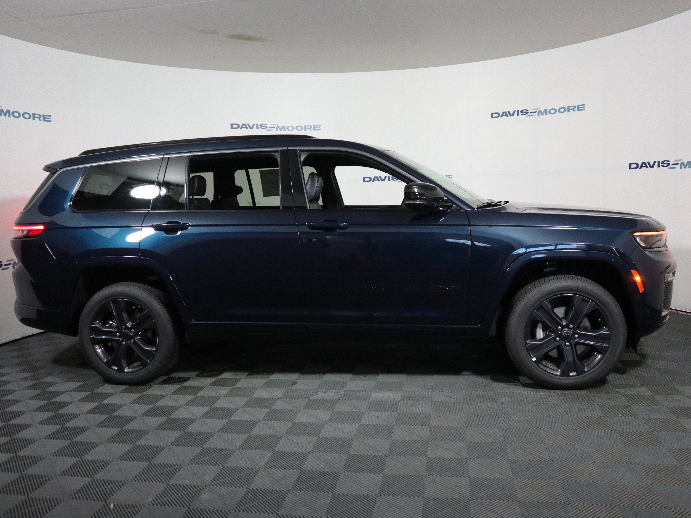 2027 Jeep Grand Cherokee L Limited