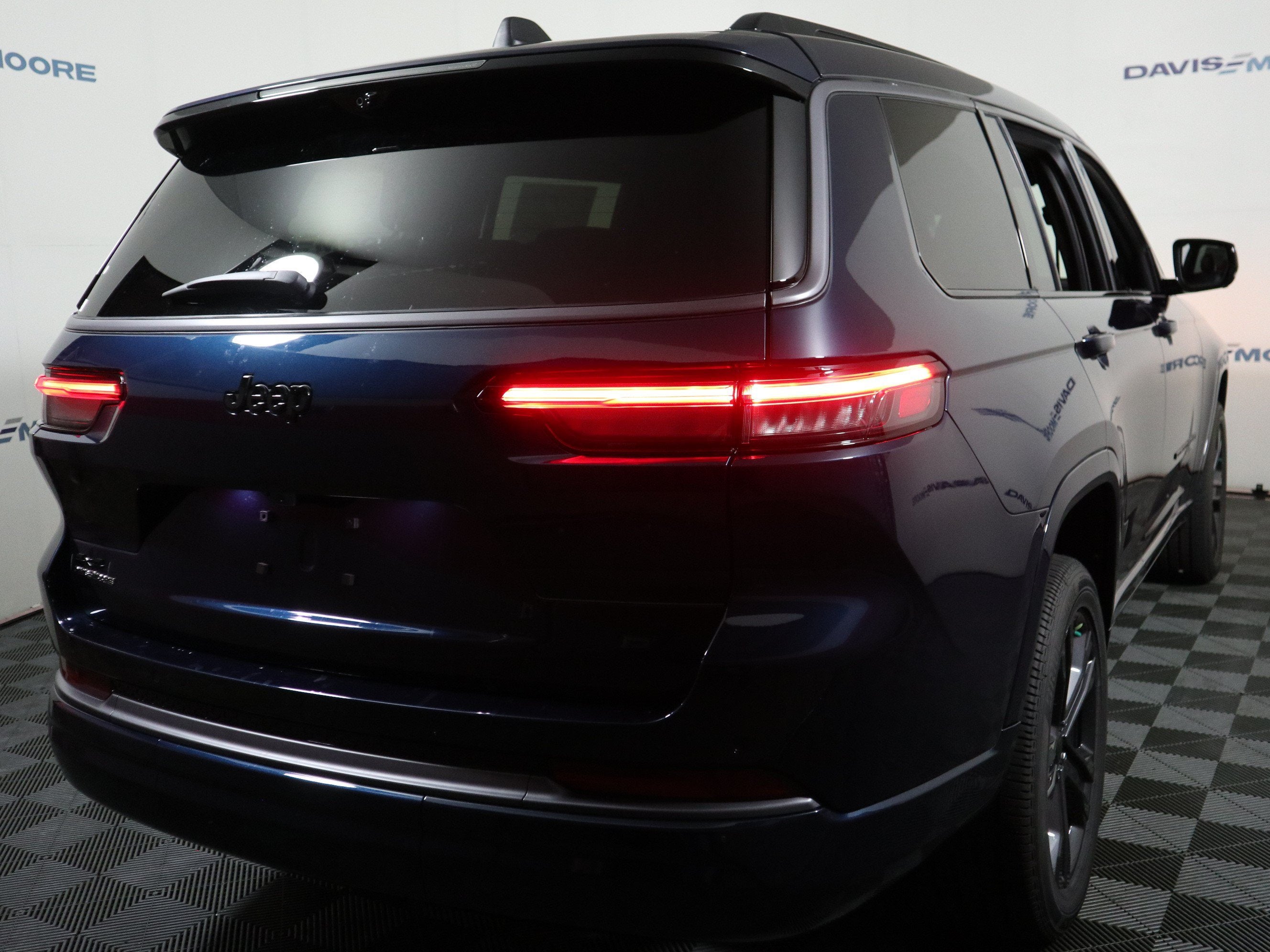 2027 Jeep Grand Cherokee L Limited