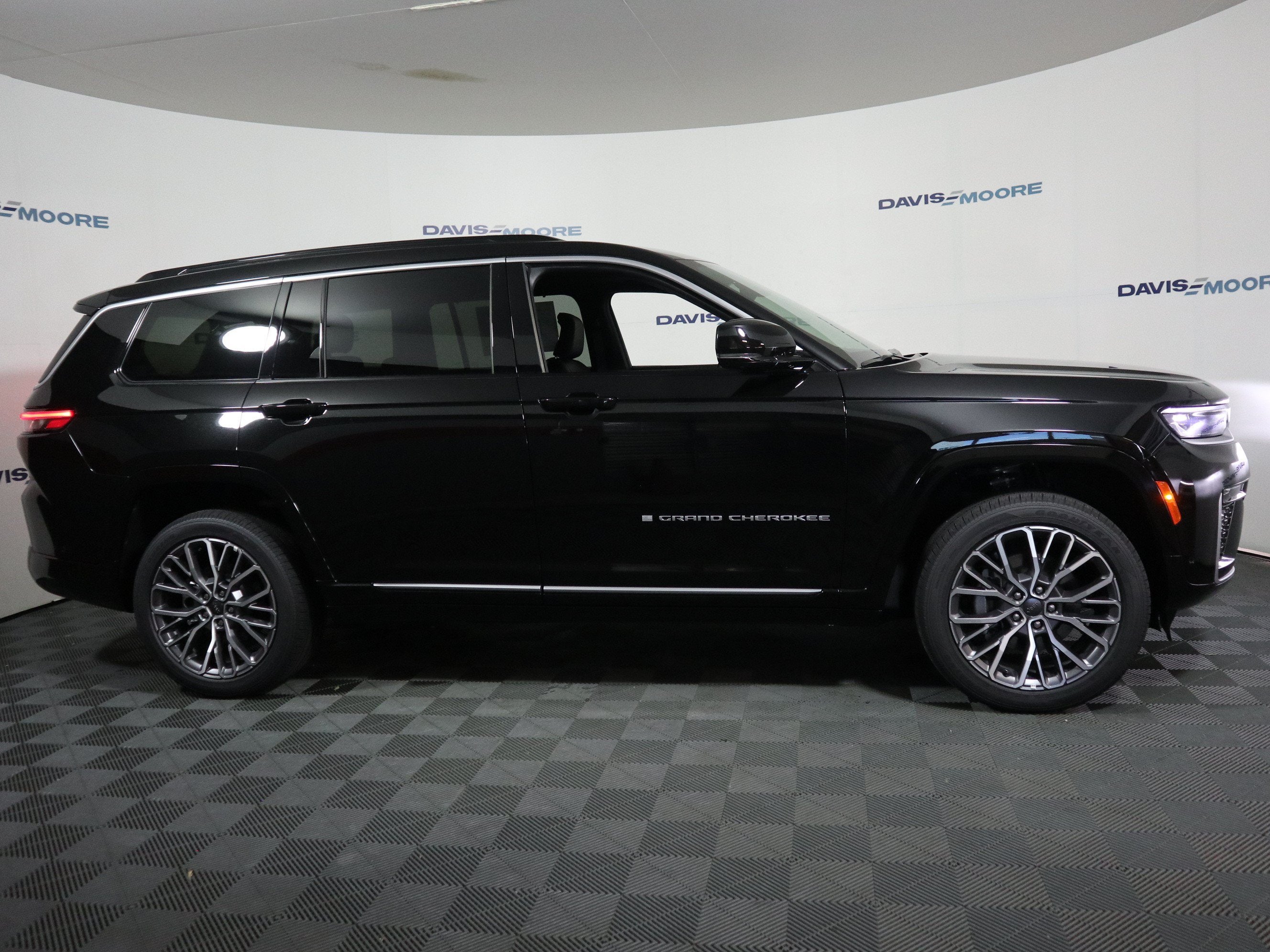 2026 Jeep Grand Cherokee L Summit