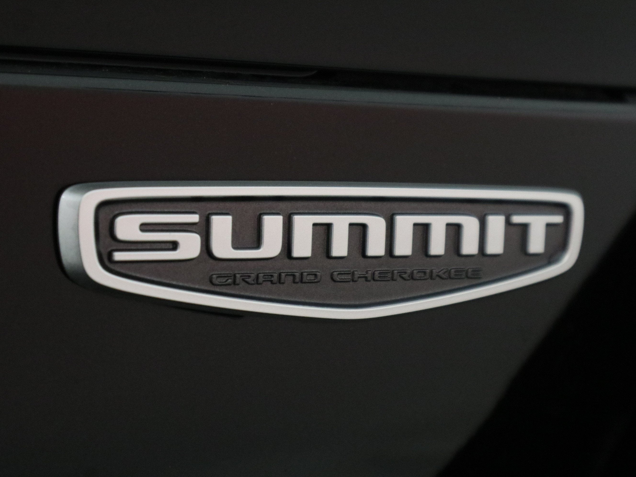 2026 Jeep Grand Cherokee L Summit