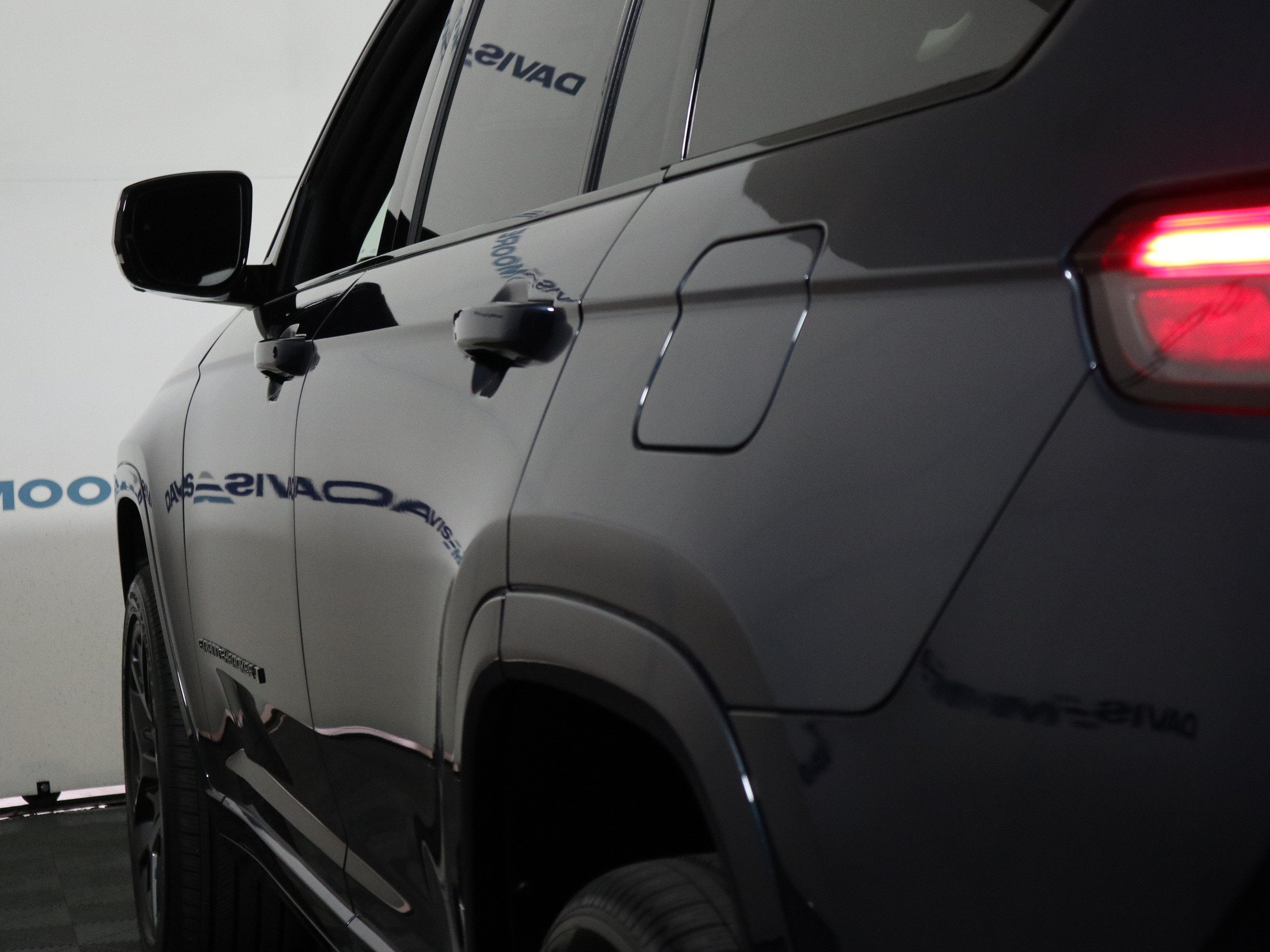 2027 Jeep Grand Cherokee L Summit