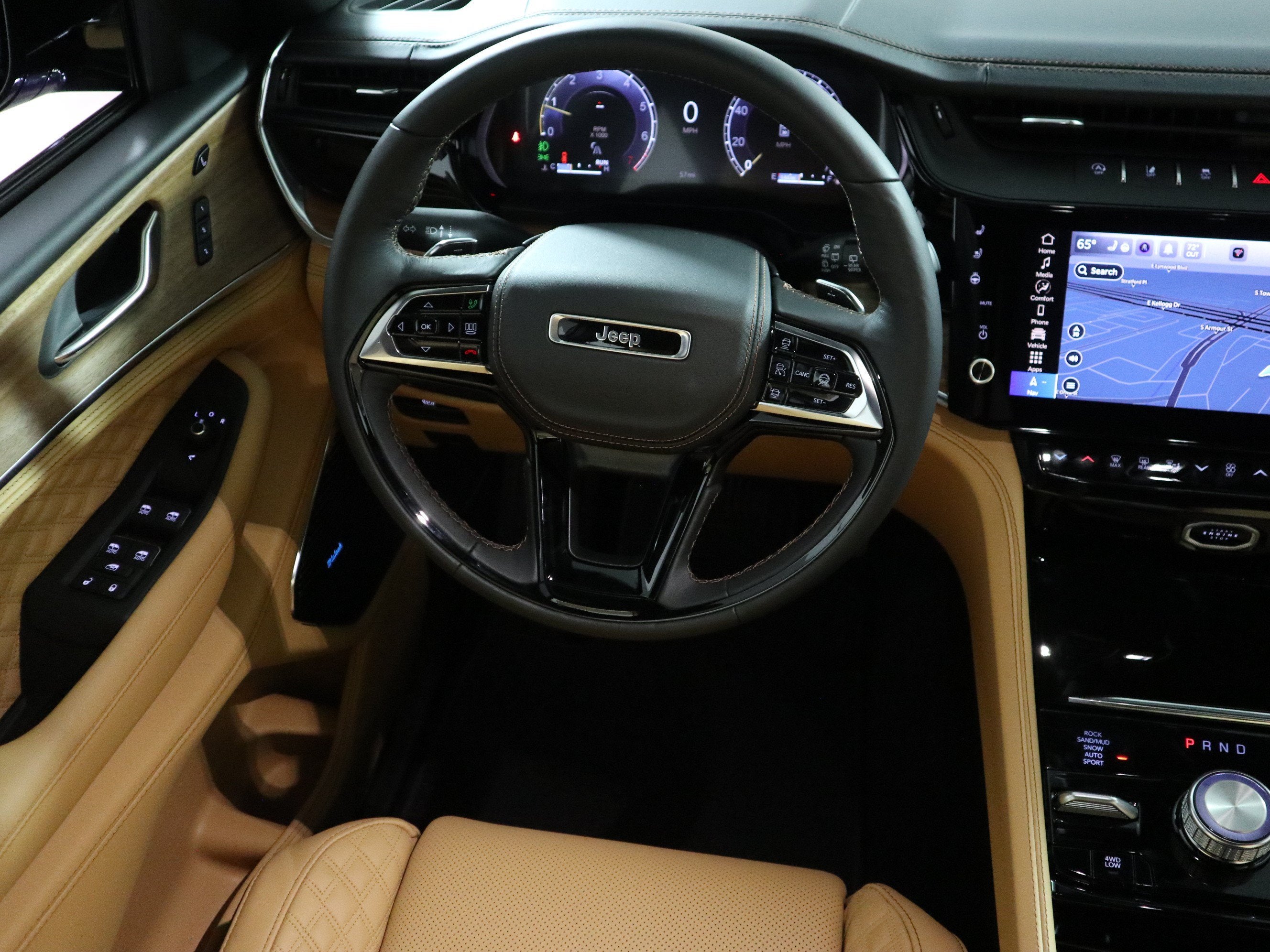 2027 Jeep Grand Cherokee L Summit