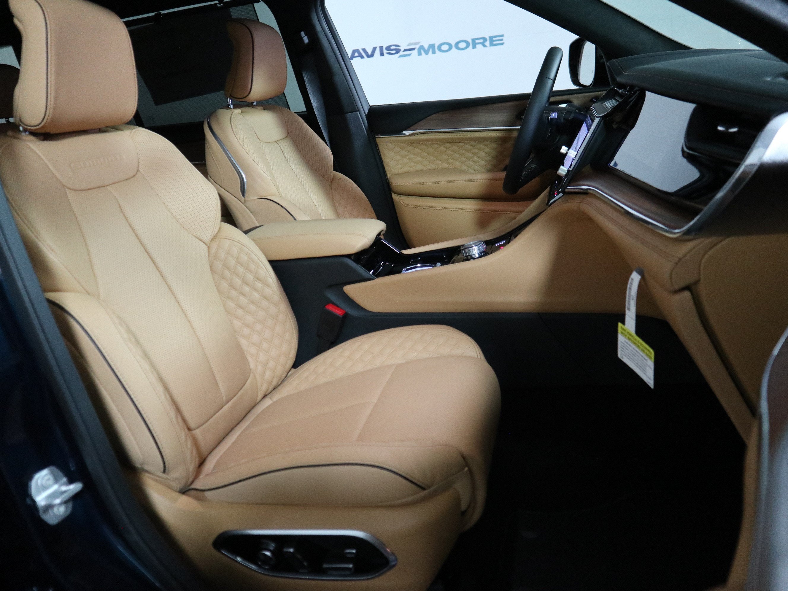 2027 Jeep Grand Cherokee L Summit