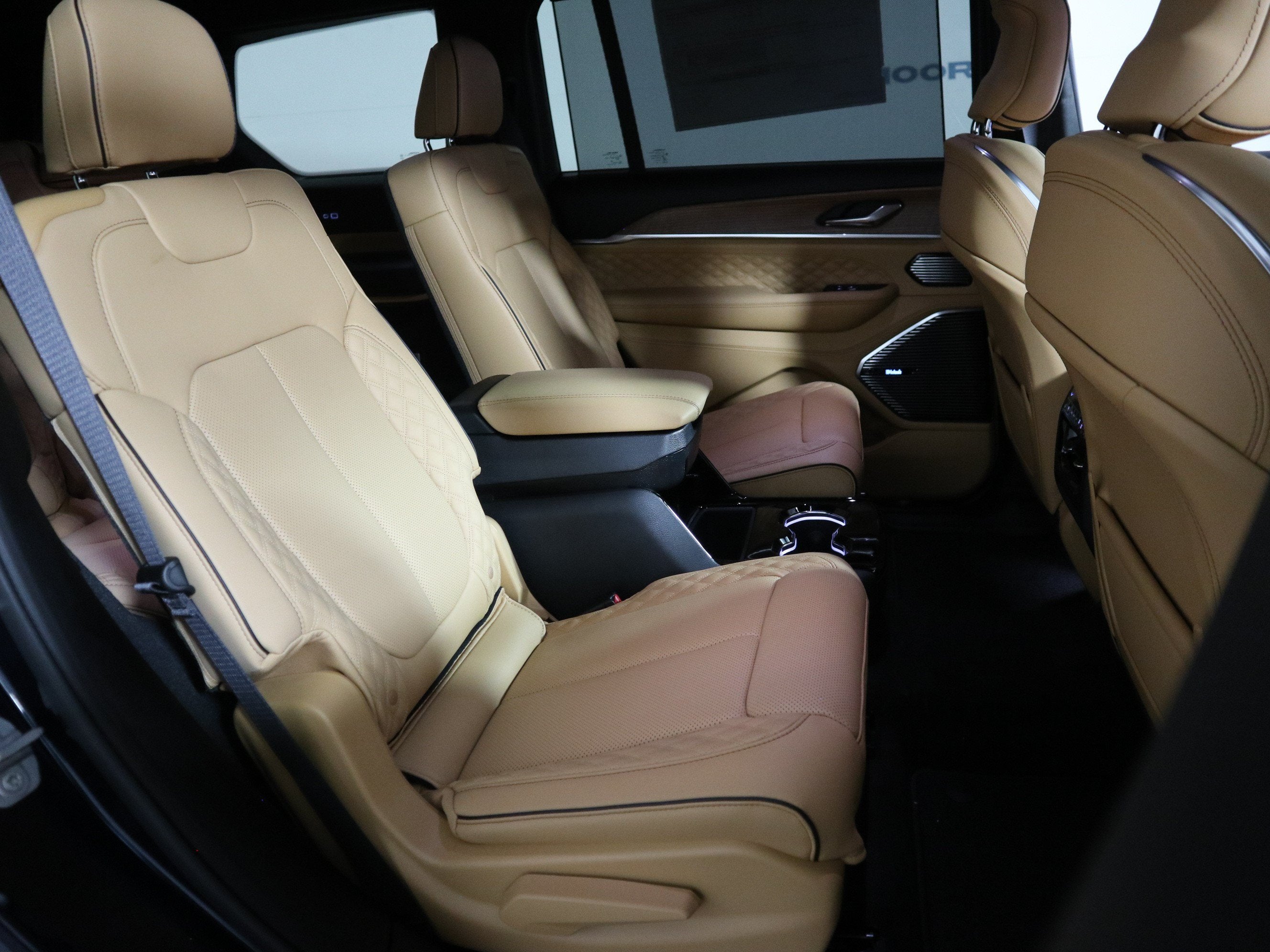 2027 Jeep Grand Cherokee L Summit