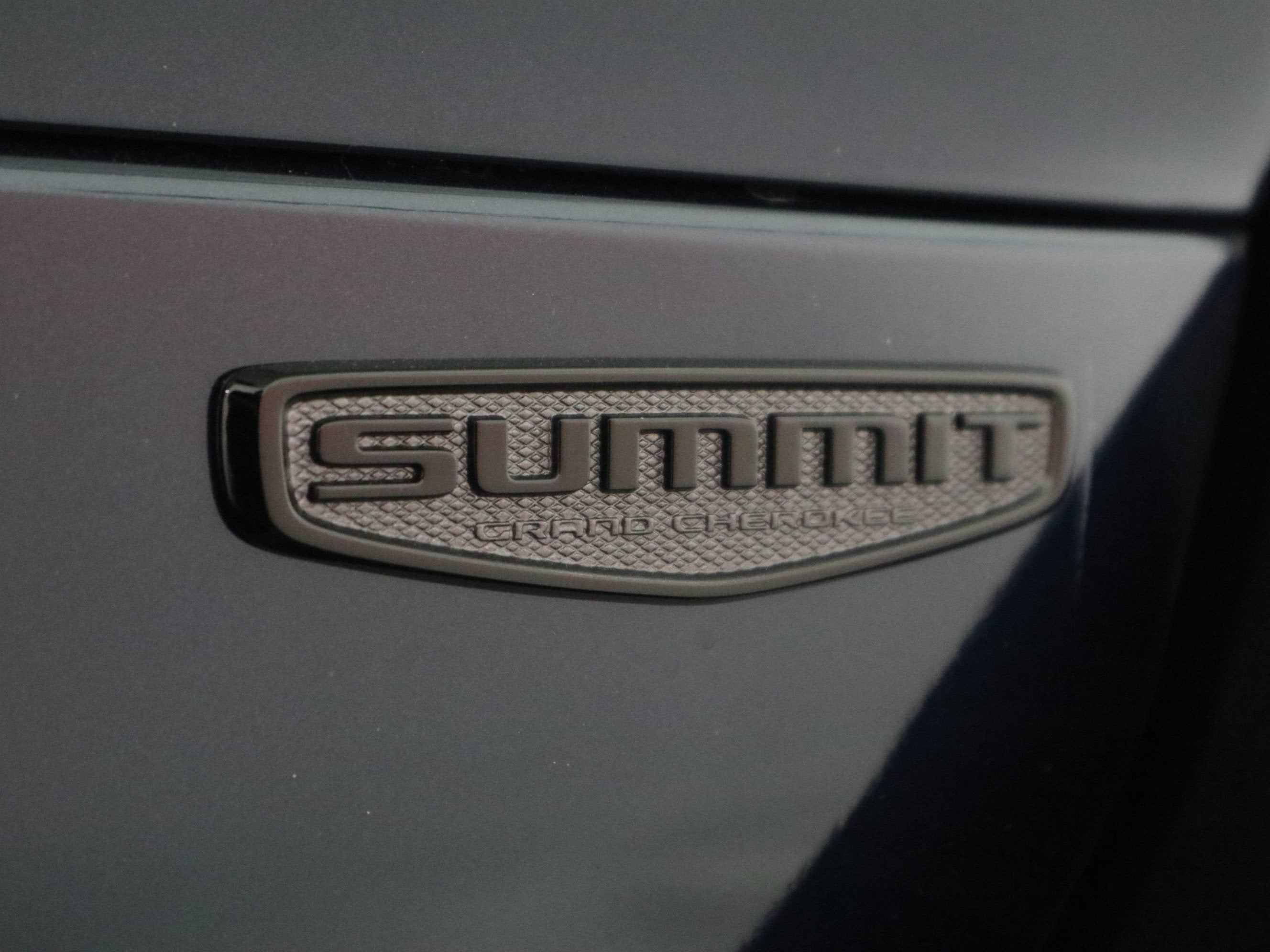 2027 Jeep Grand Cherokee L Summit
