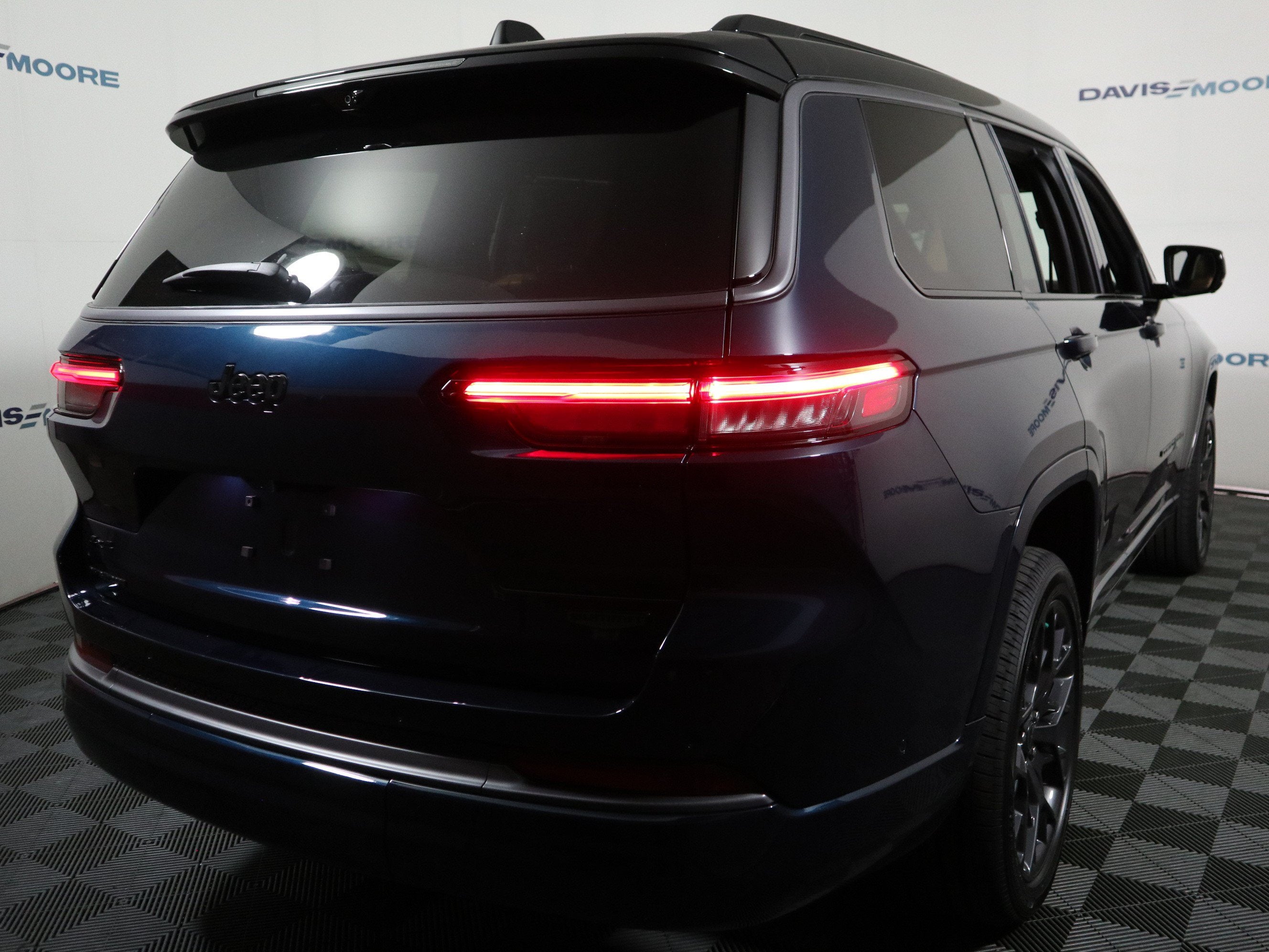2027 Jeep Grand Cherokee L Summit
