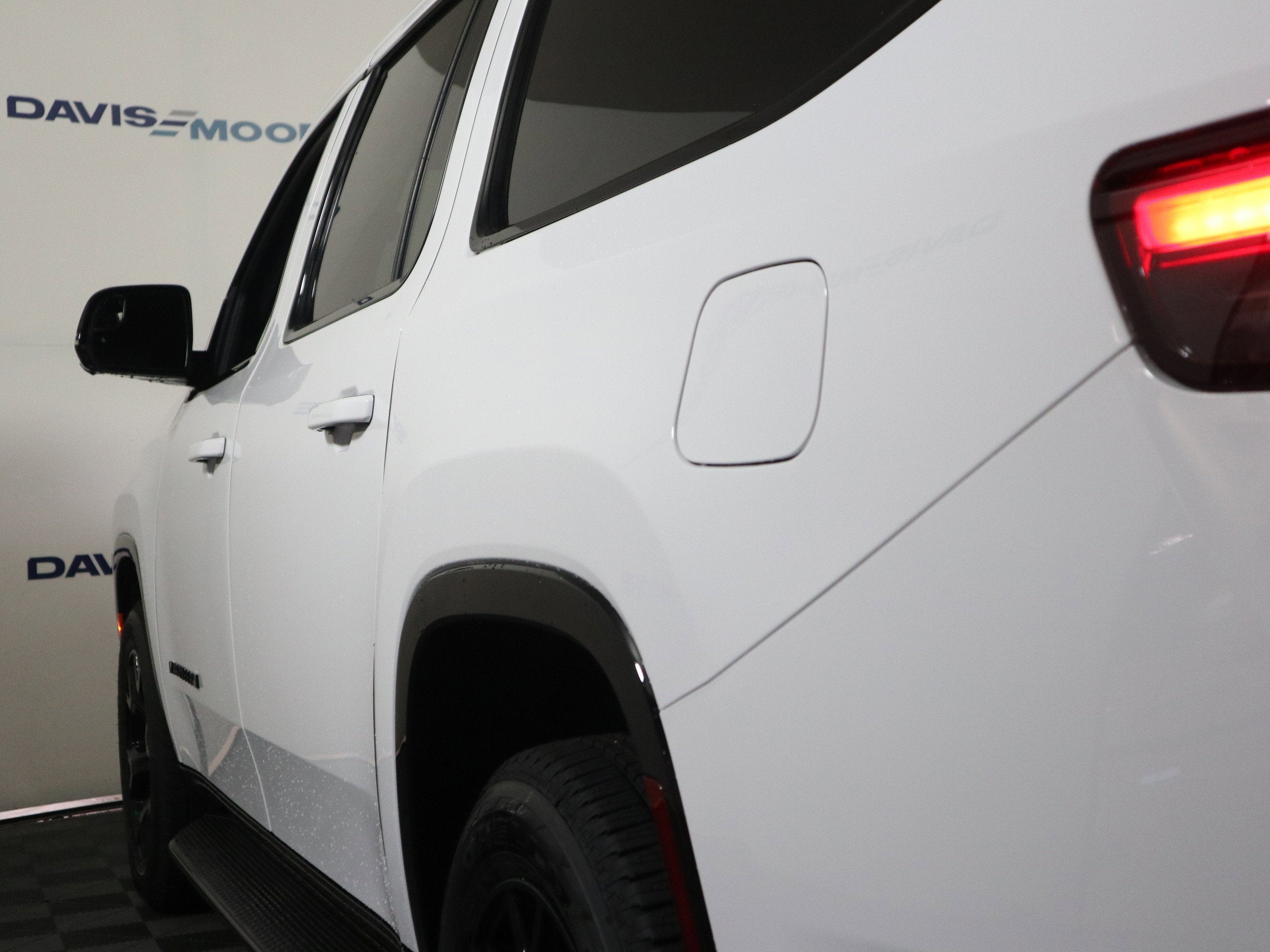 2025 Jeep Wagoneer Series II Carbide 4x4