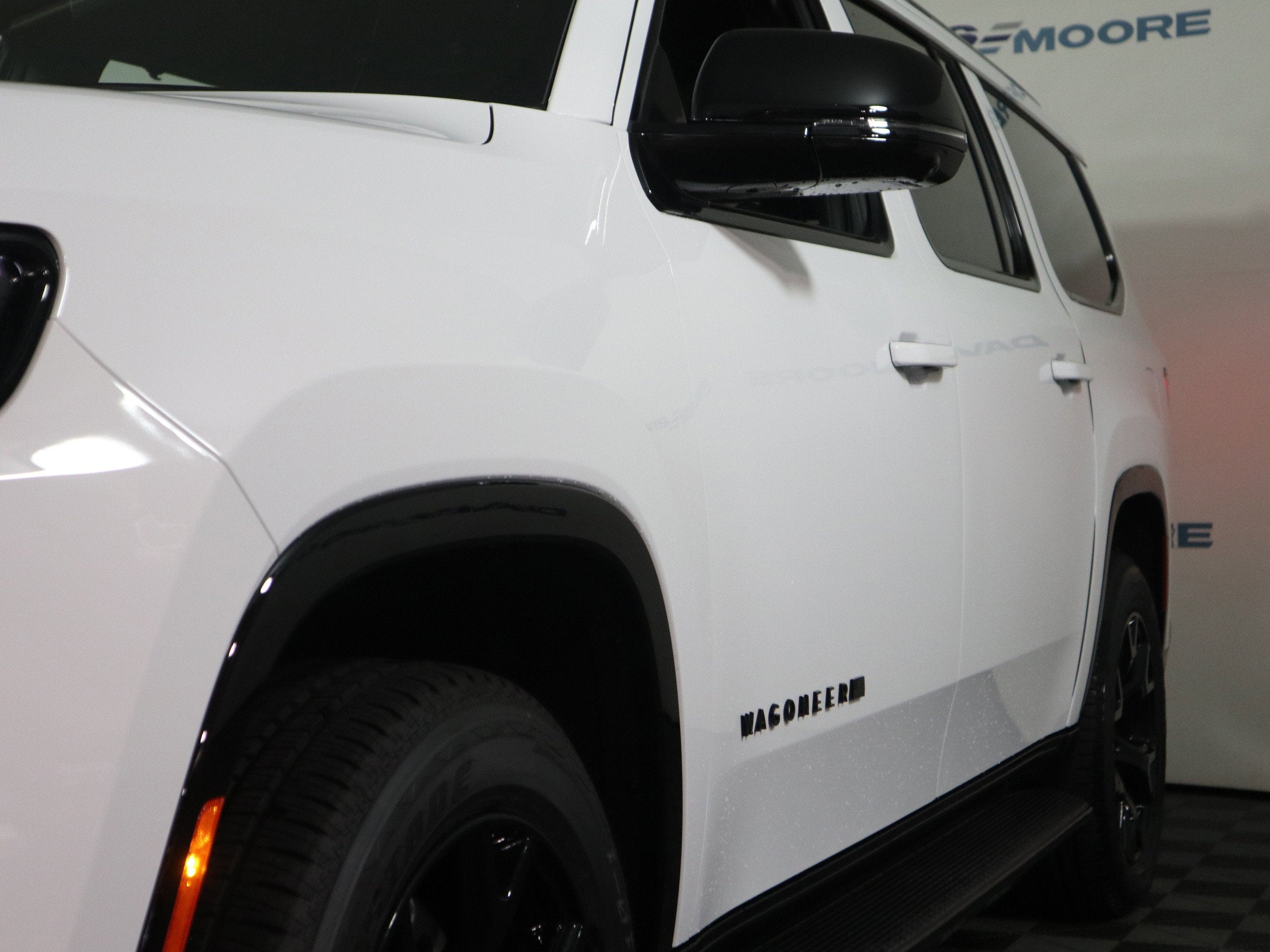 2025 Jeep Wagoneer Series II Carbide 4x4