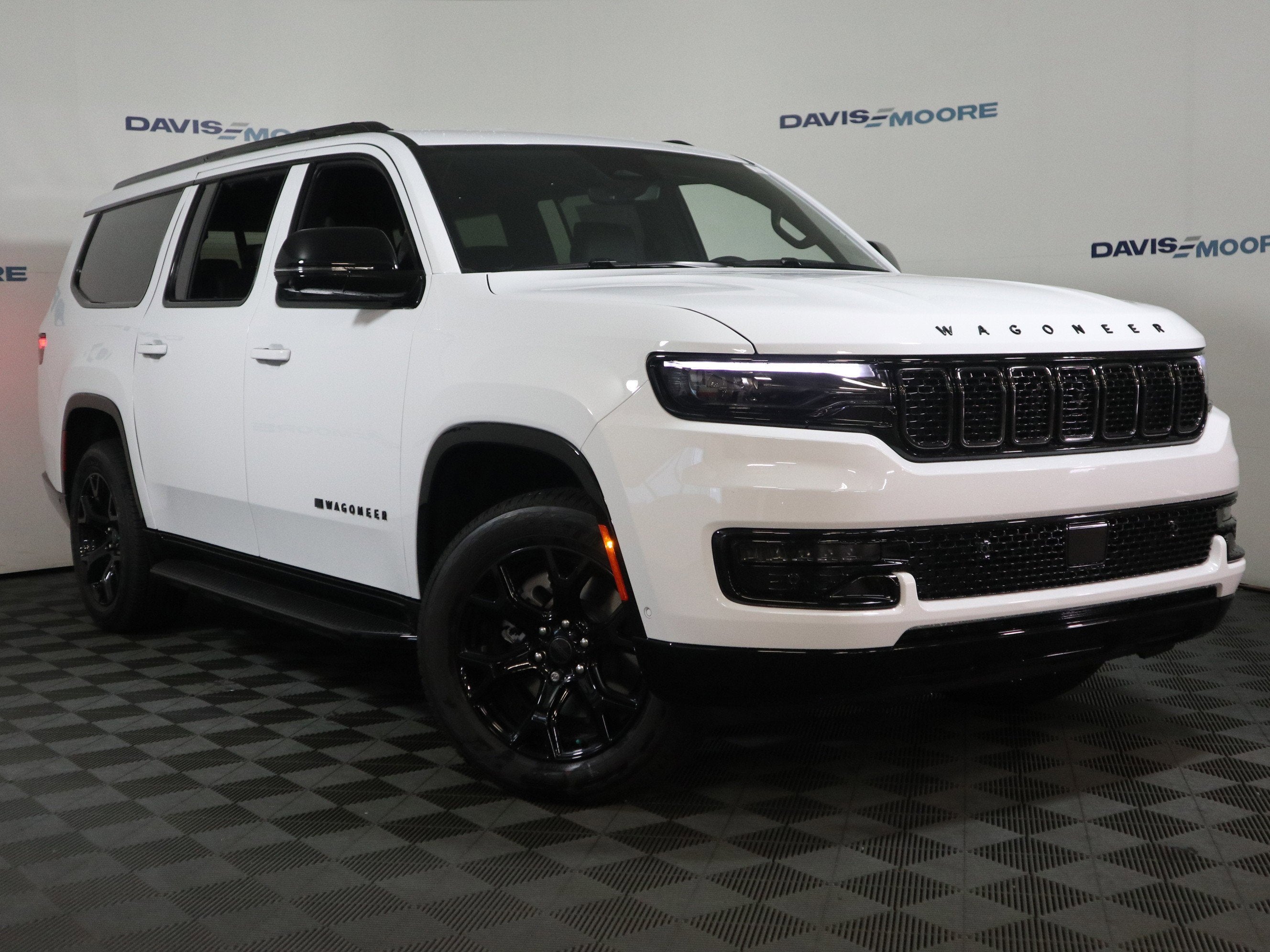 2025 Jeep Wagoneer Series II Carbide 4x4