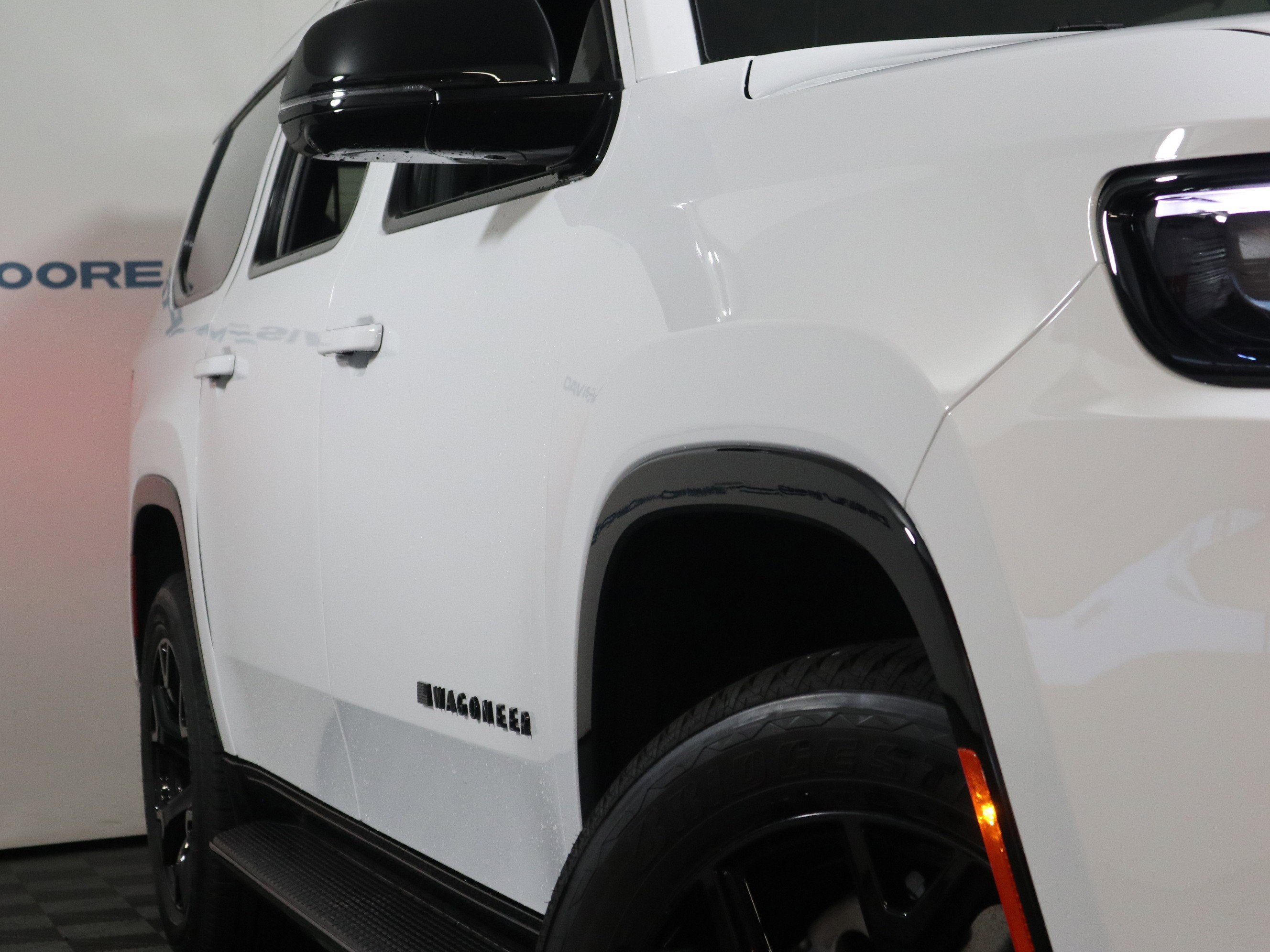 2025 Jeep Wagoneer Series II Carbide 4x4