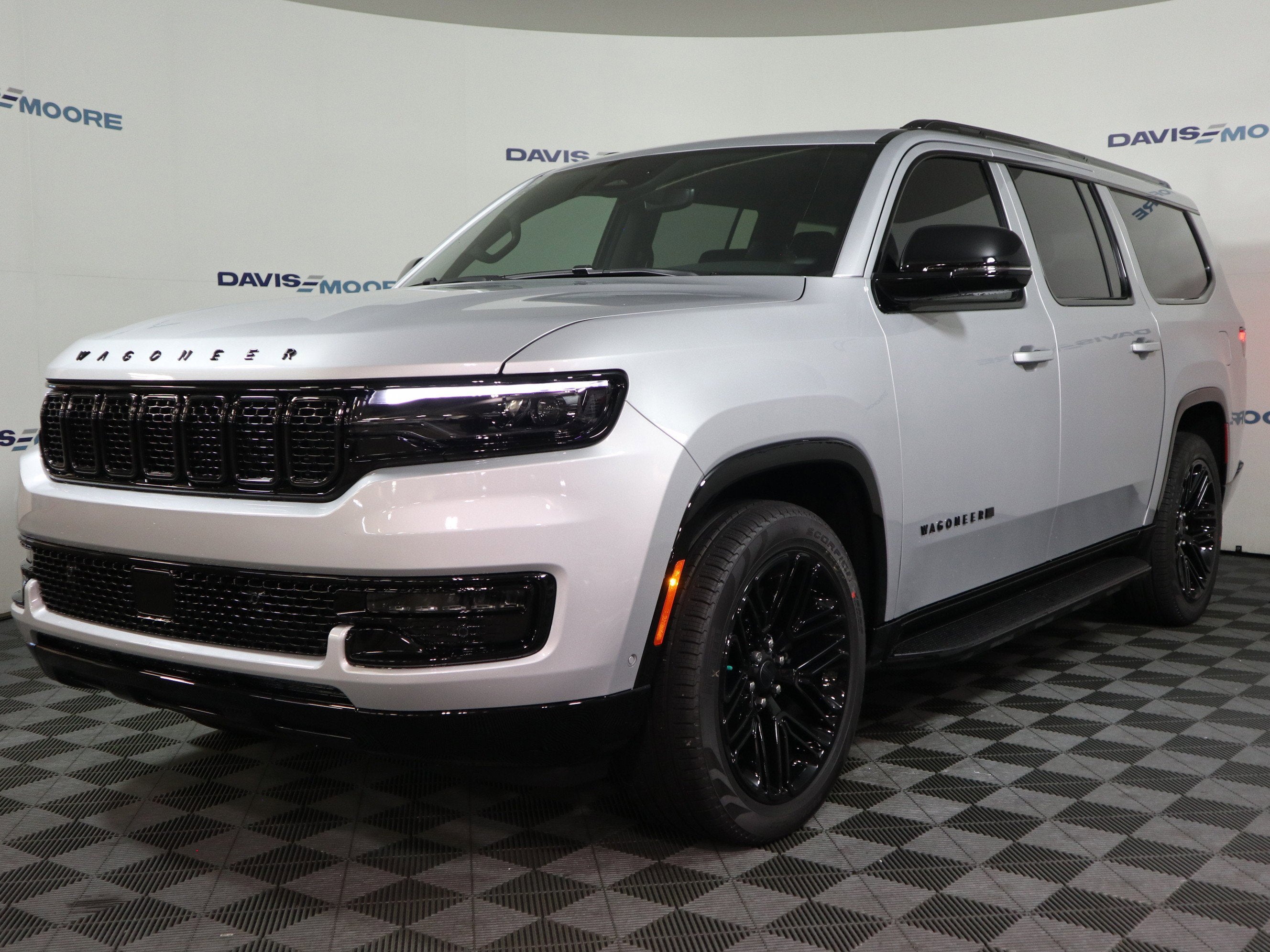 2025 Jeep Wagoneer Series II Carbide 4x4