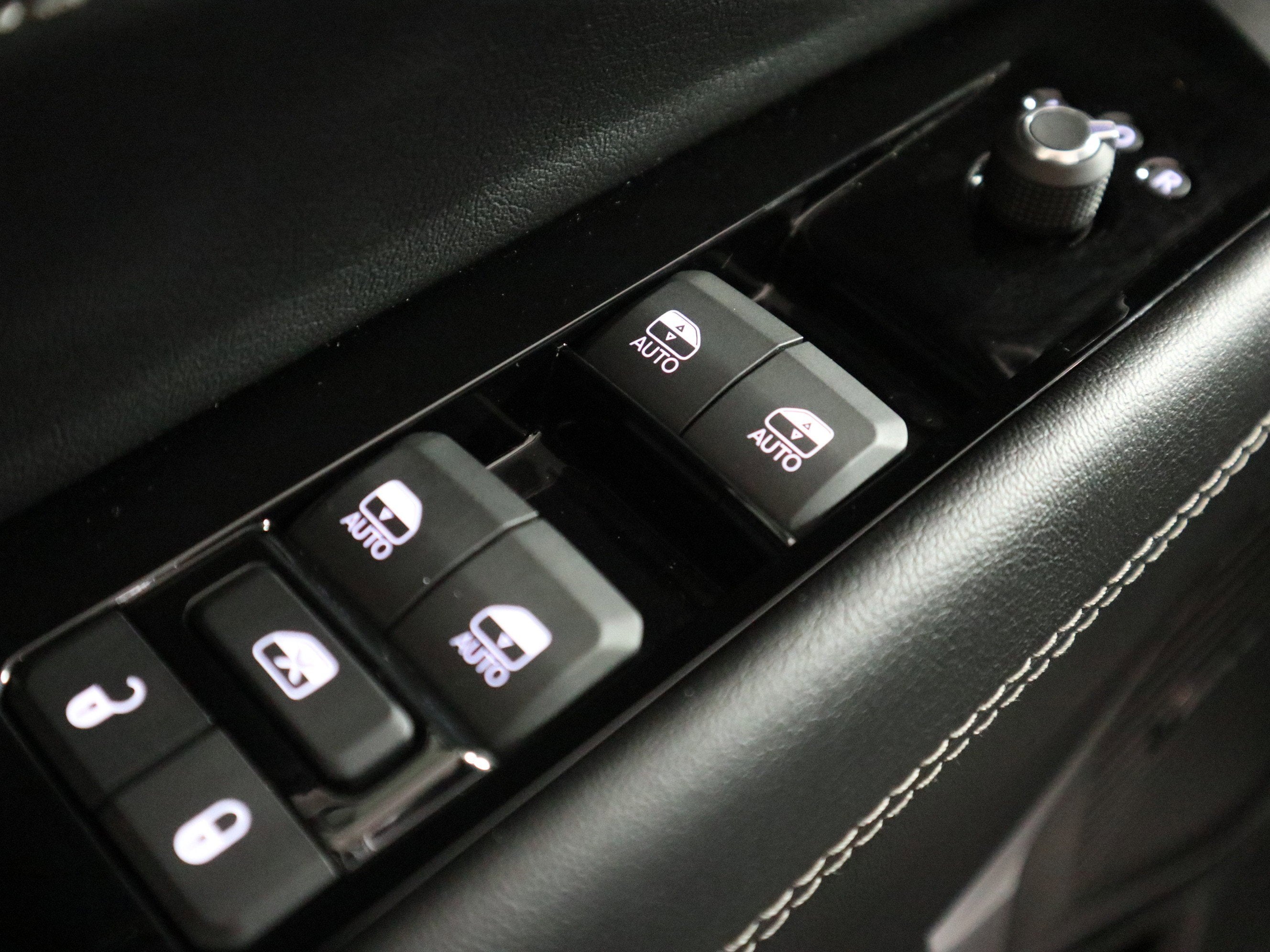 2025 Jeep Wagoneer Series II Carbide 4x4