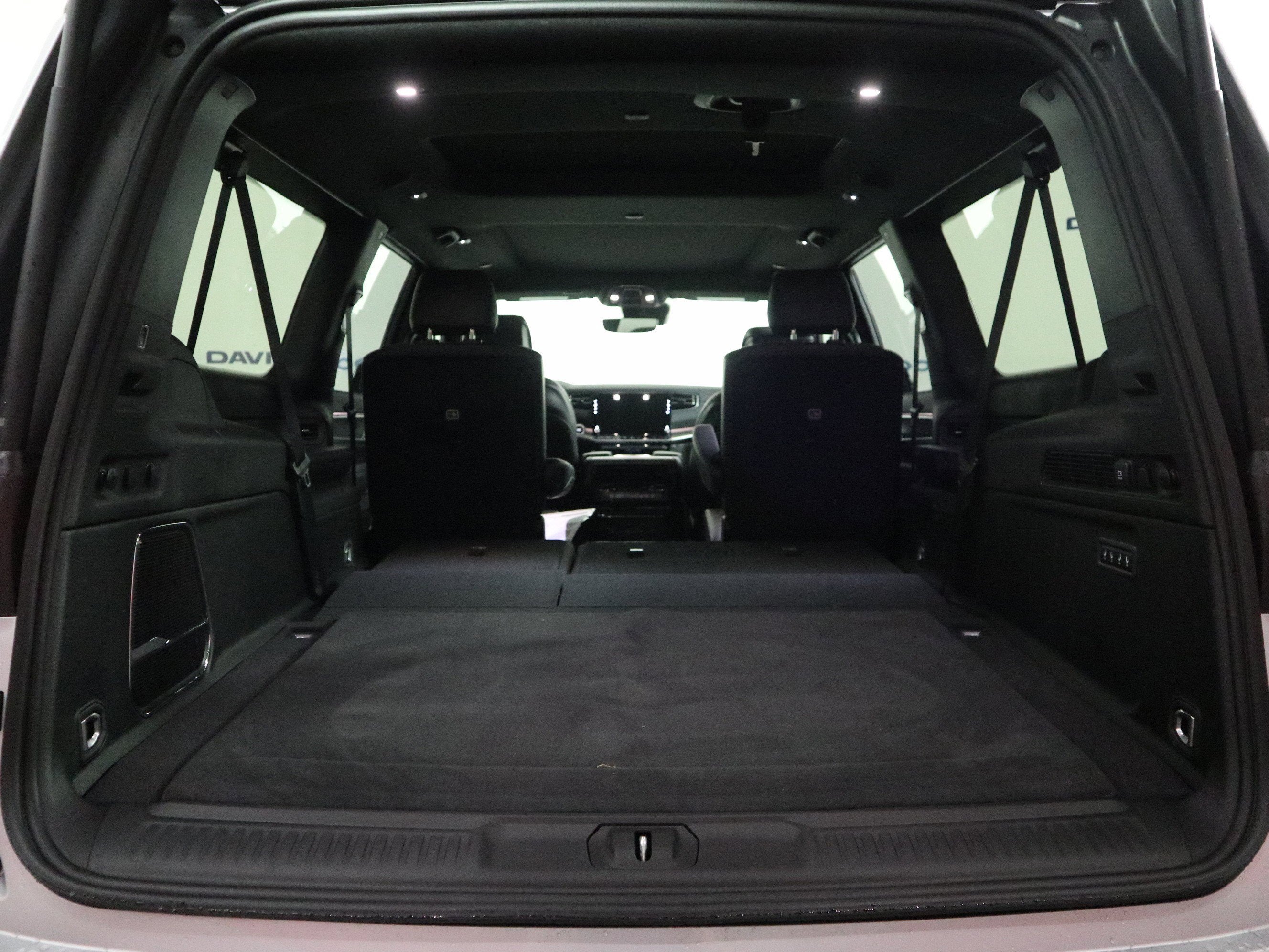 2025 Jeep Wagoneer Series II Carbide 4x4