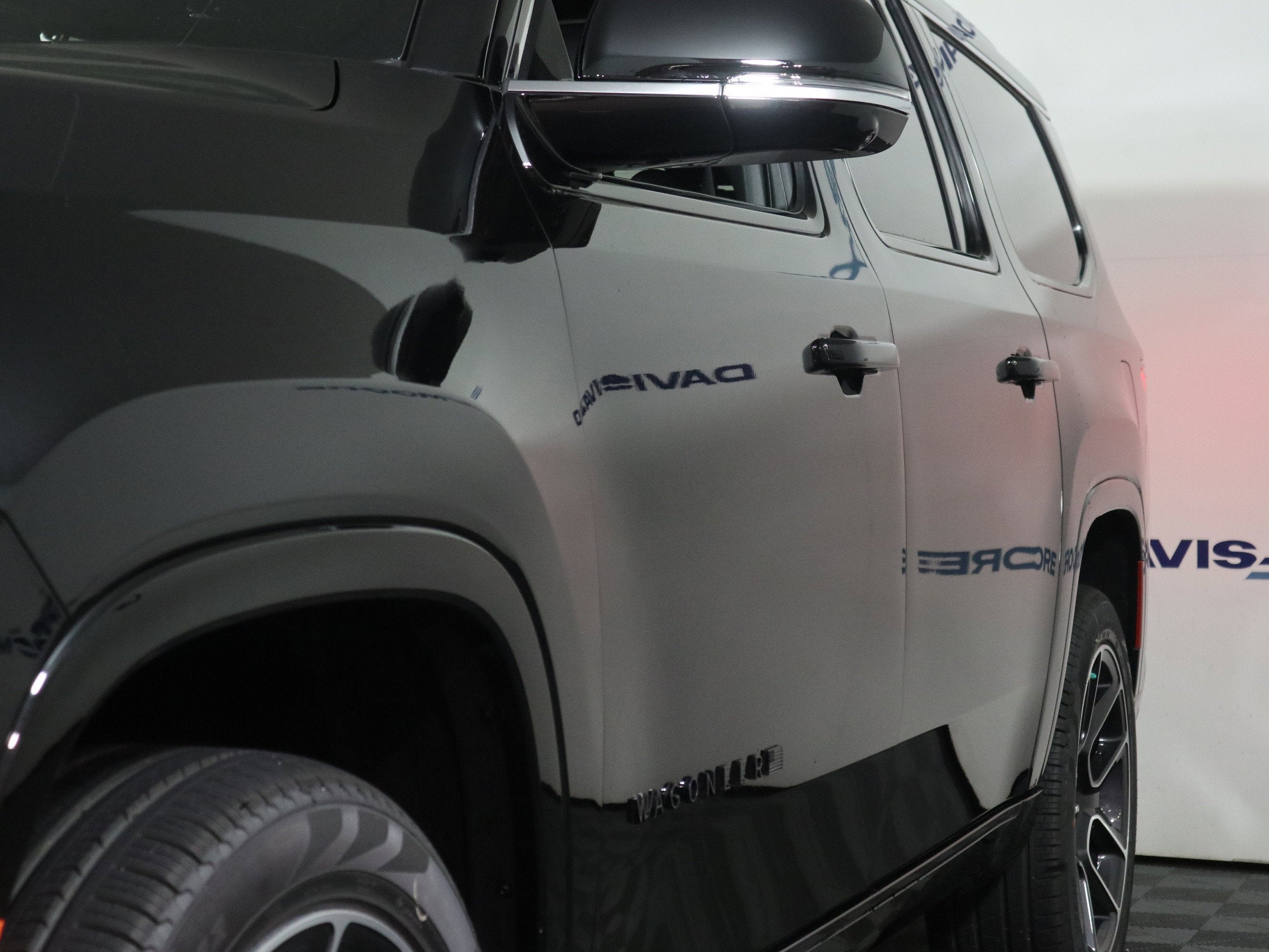 2025 Jeep Wagoneer Series III Super 4x4