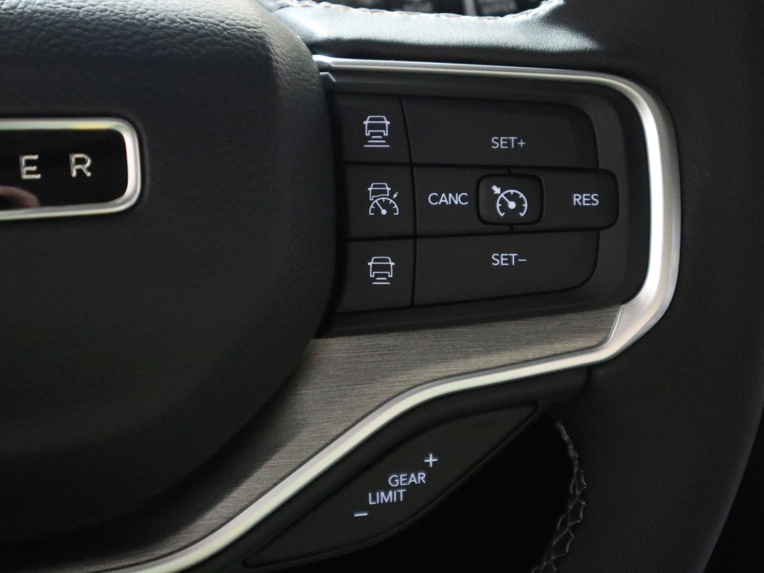 2025 Jeep Wagoneer Series III Super 4x4