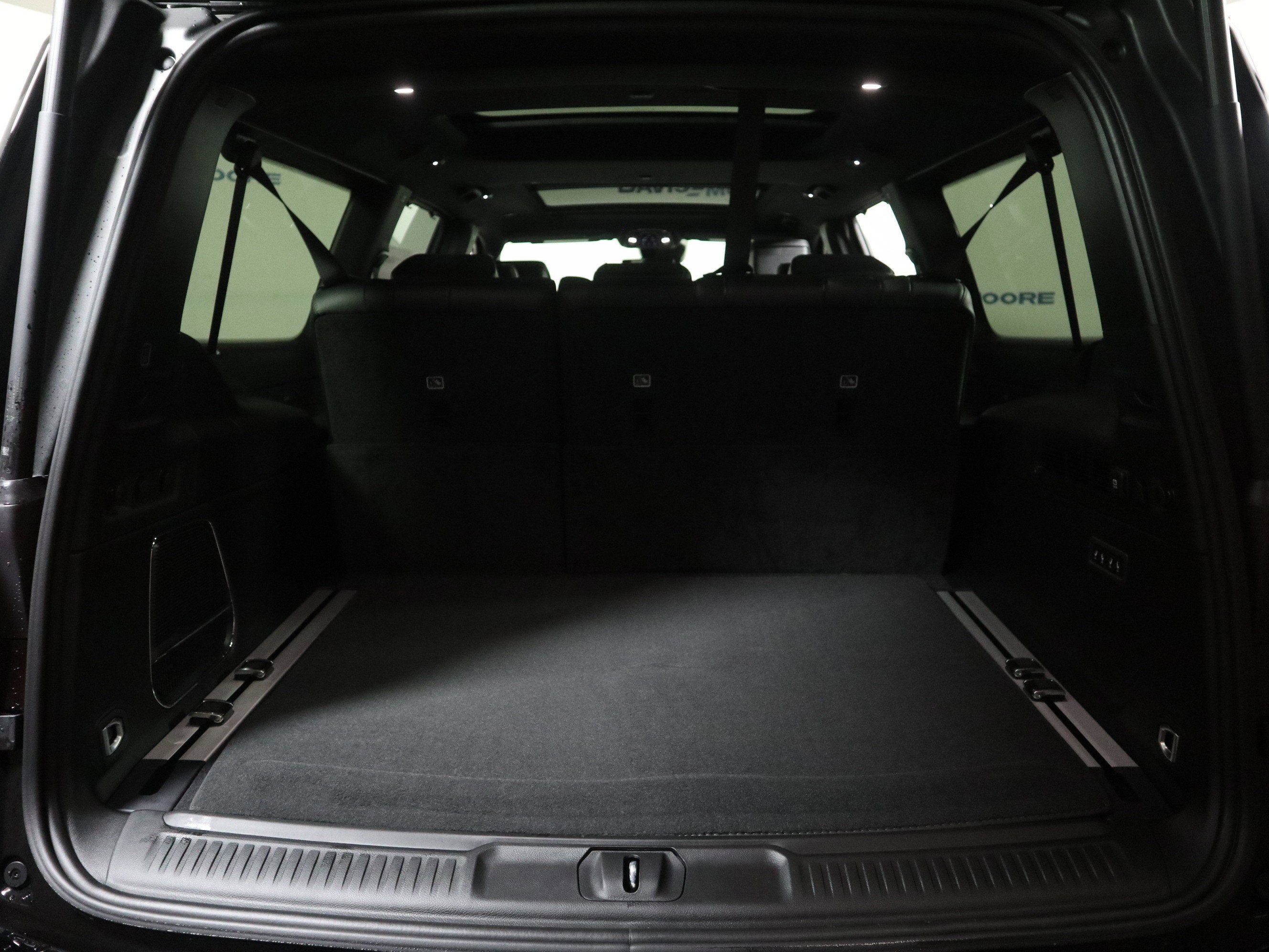 2025 Jeep Wagoneer Series III Super 4x4