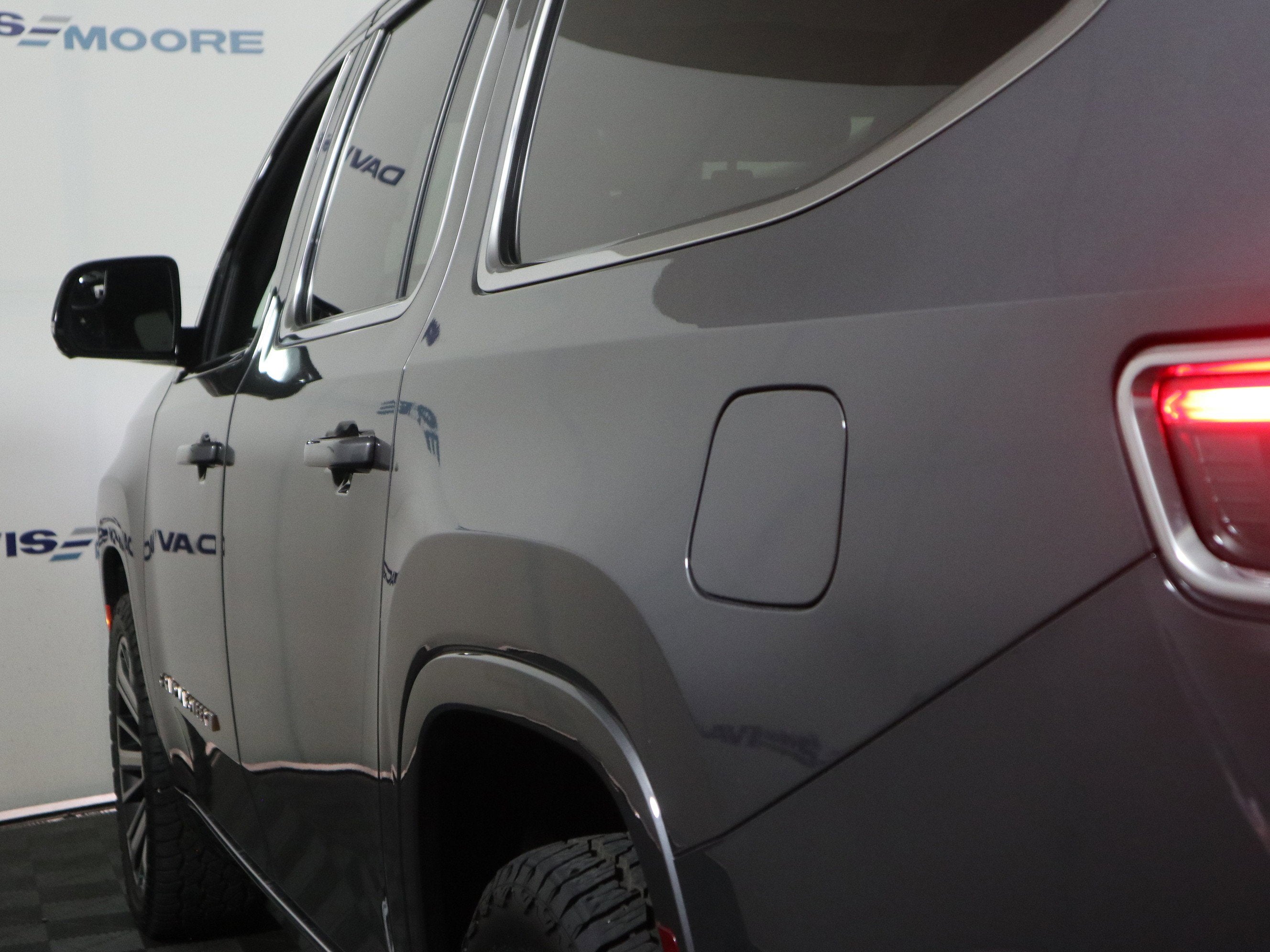 2024 Jeep Grand Wagoneer Series III