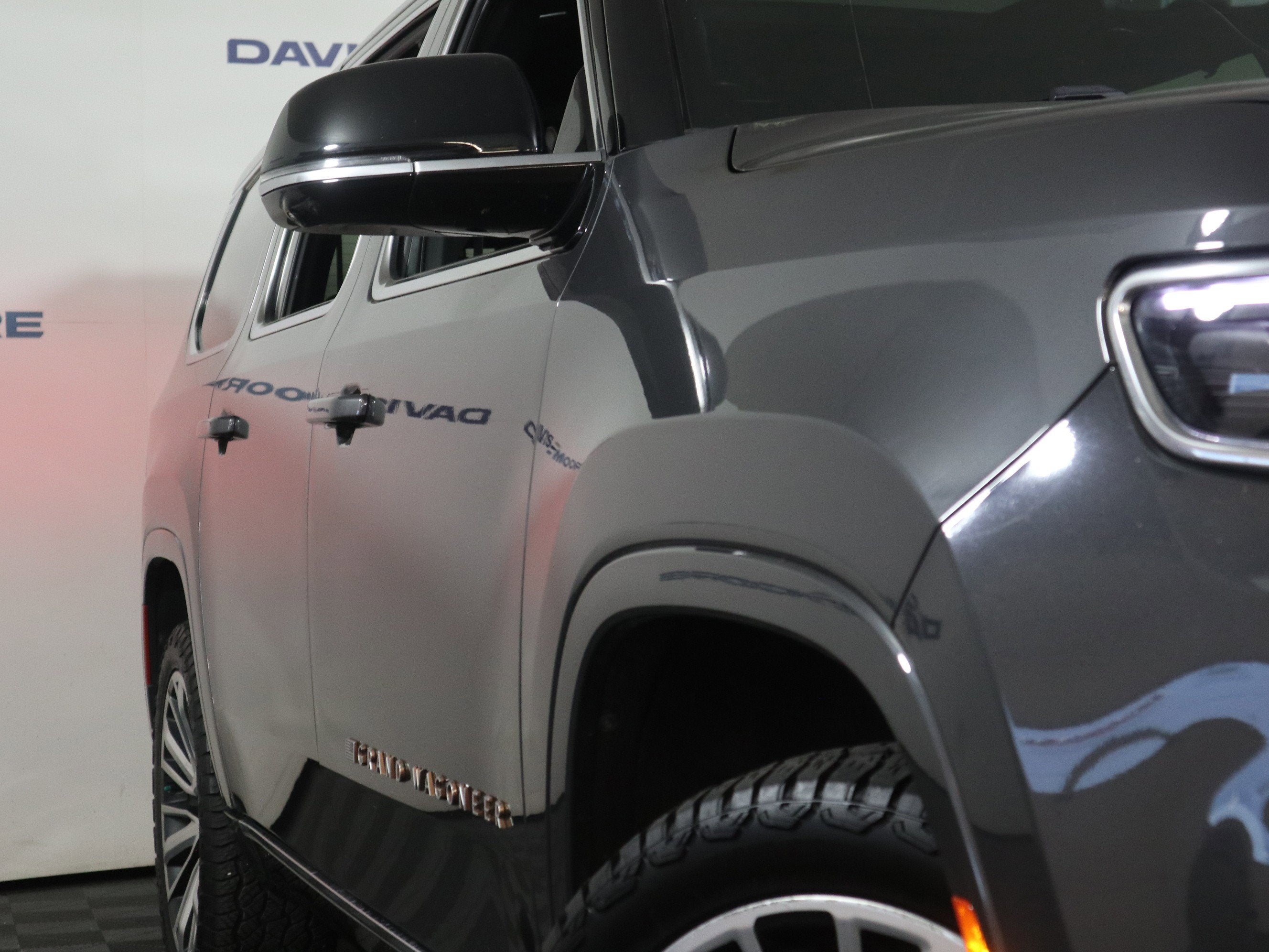 2024 Jeep Grand Wagoneer Series III