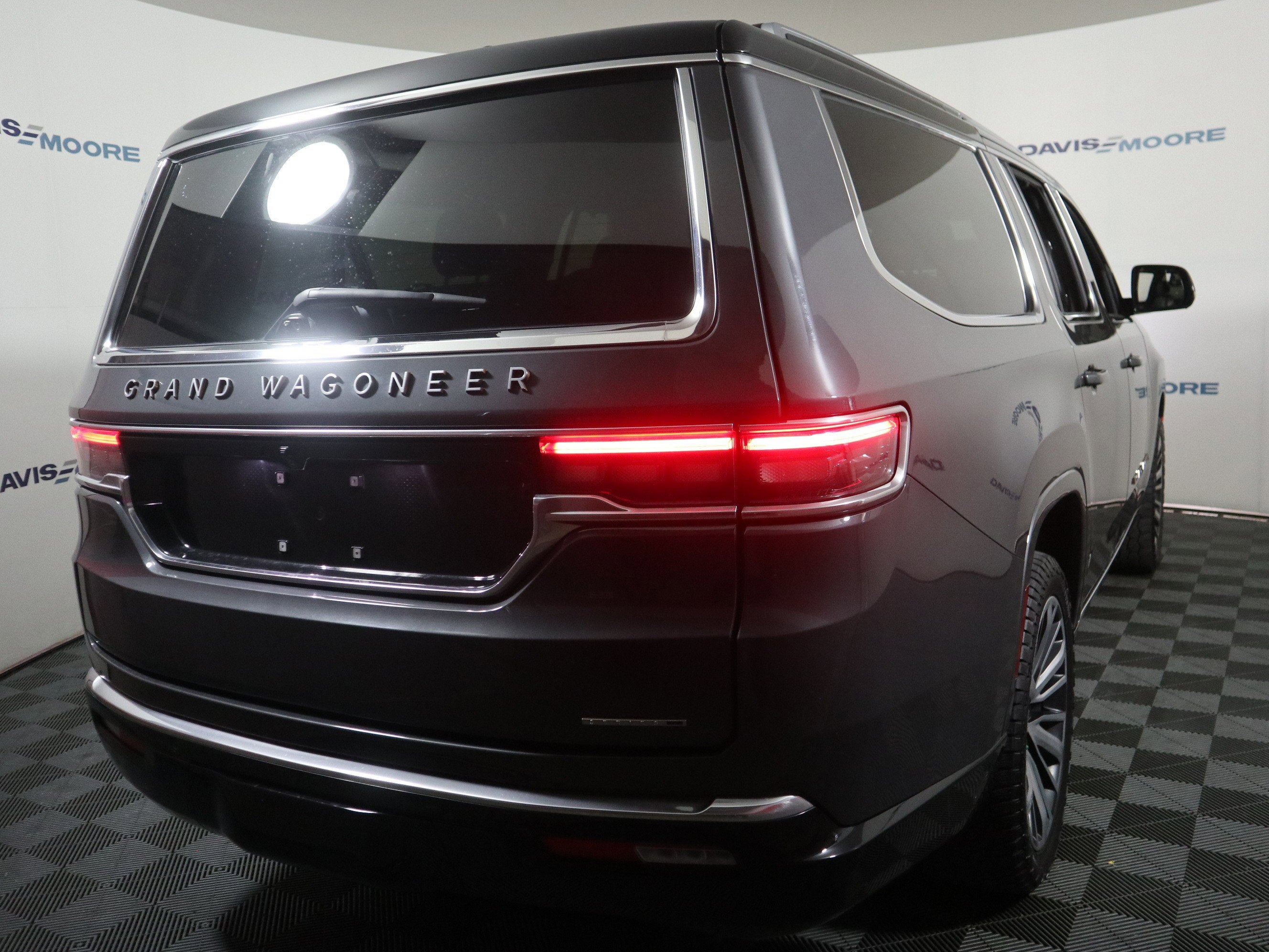 2024 Jeep Grand Wagoneer Series III