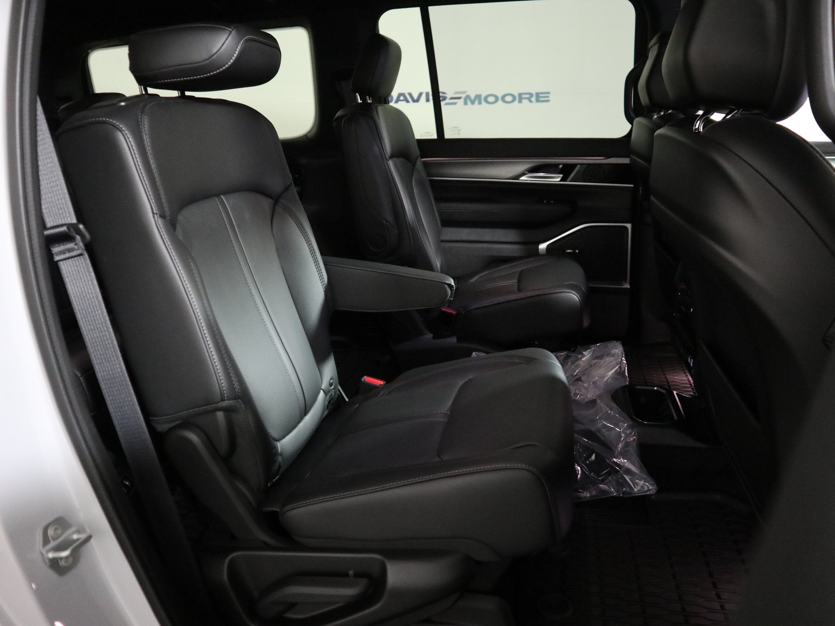 2027 Jeep Grand Wagoneer Grand Wagoneer