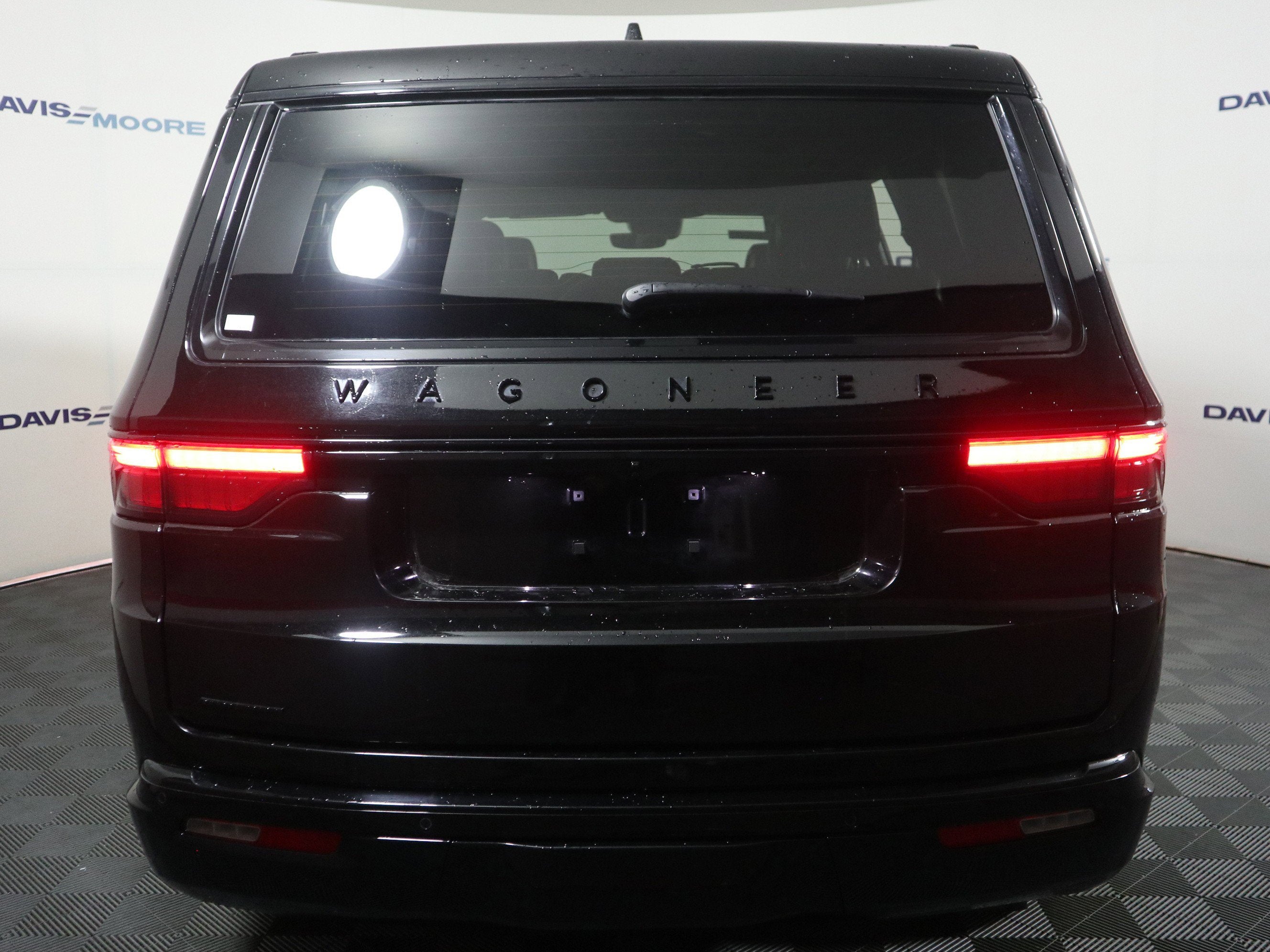 2022 Jeep Wagoneer Series II Carbide 4x4