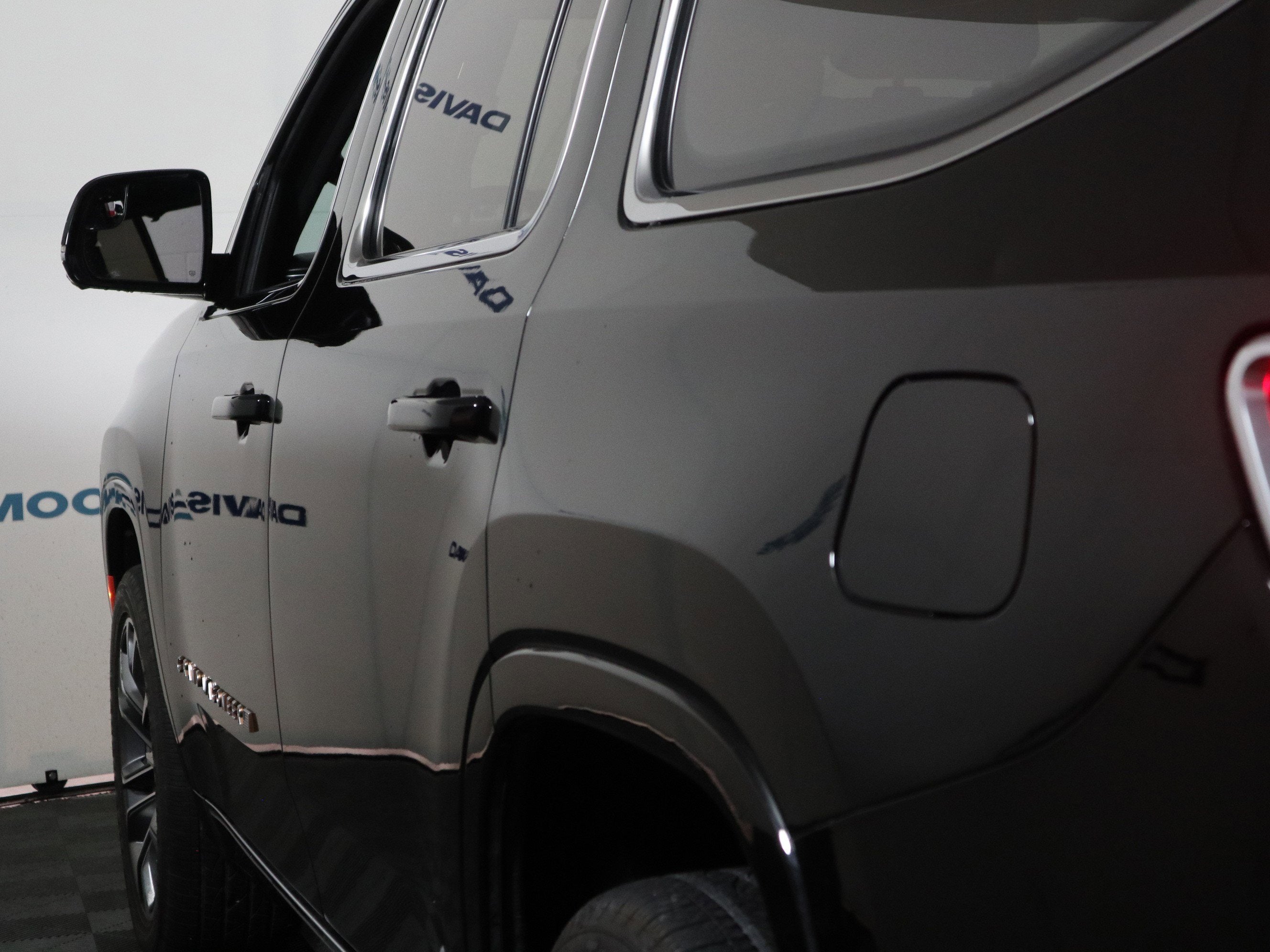 2023 Jeep Grand Wagoneer Series III