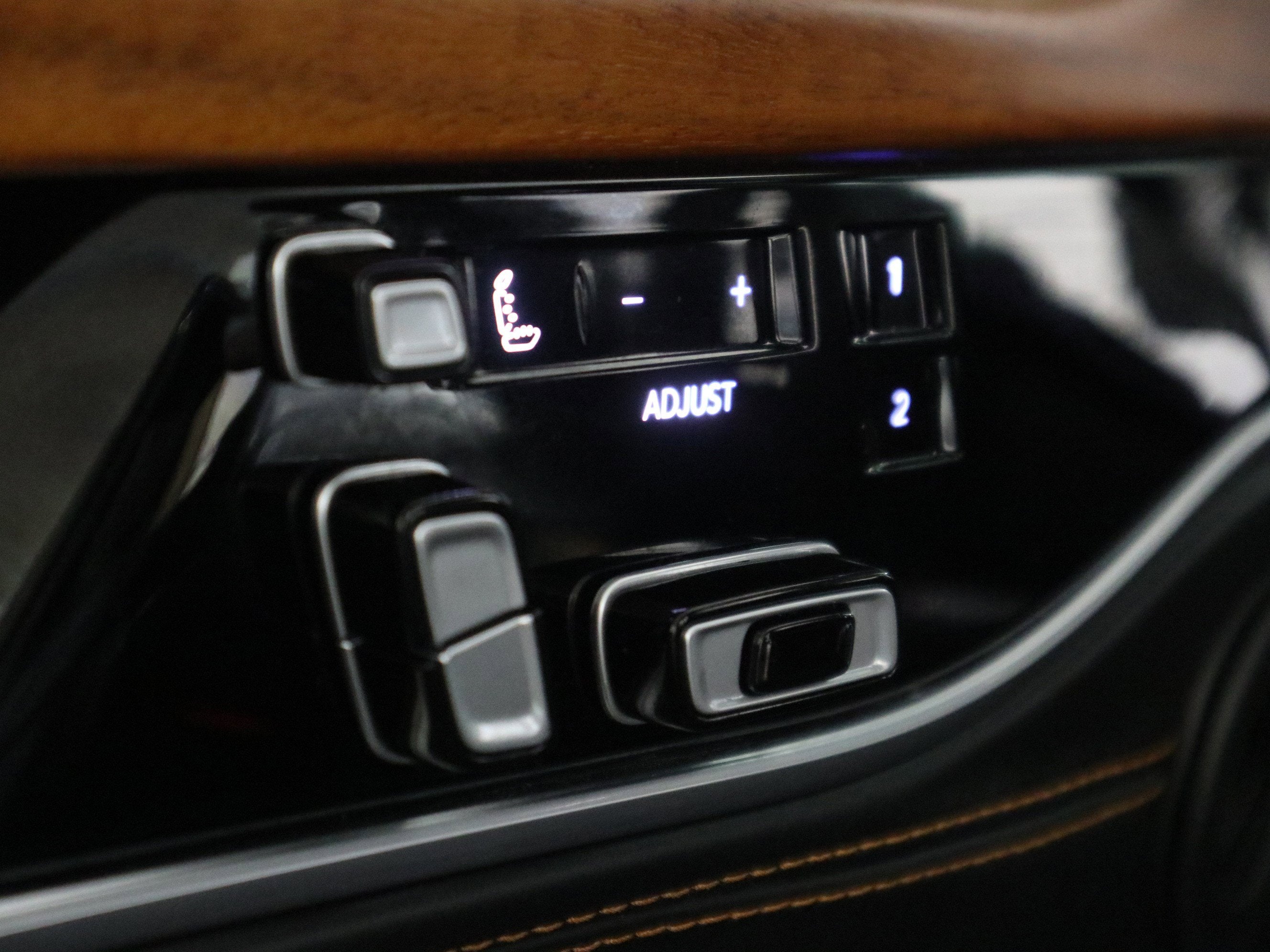 2023 Jeep Grand Wagoneer Series III