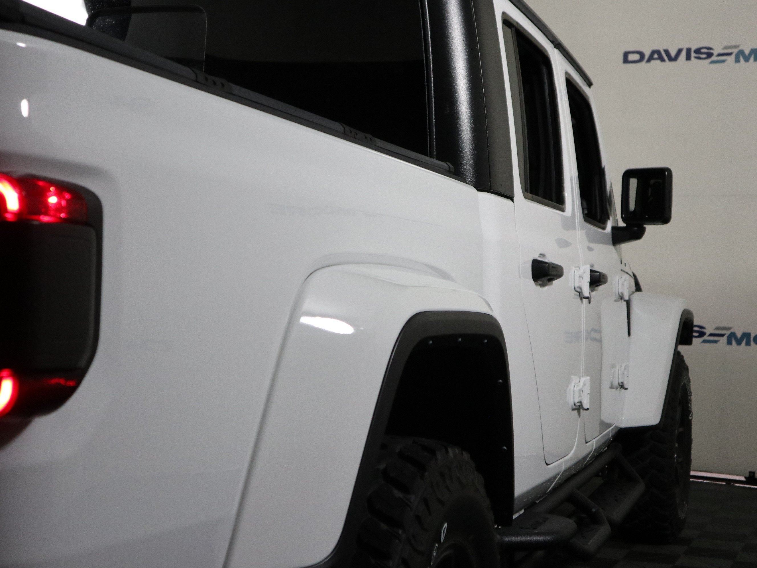 2025 Jeep Gladiator Willys