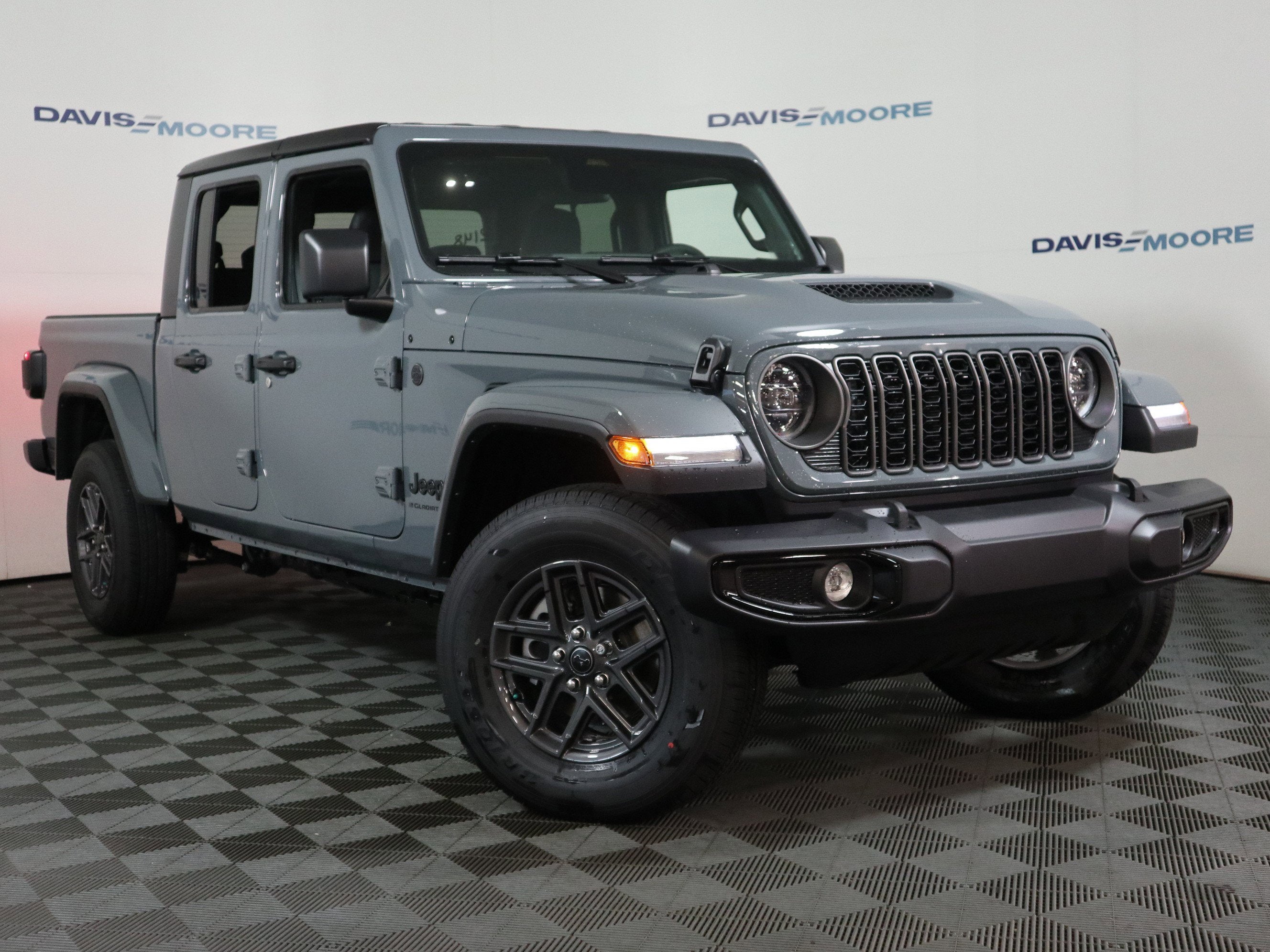 2026 Jeep Gladiator Sport S