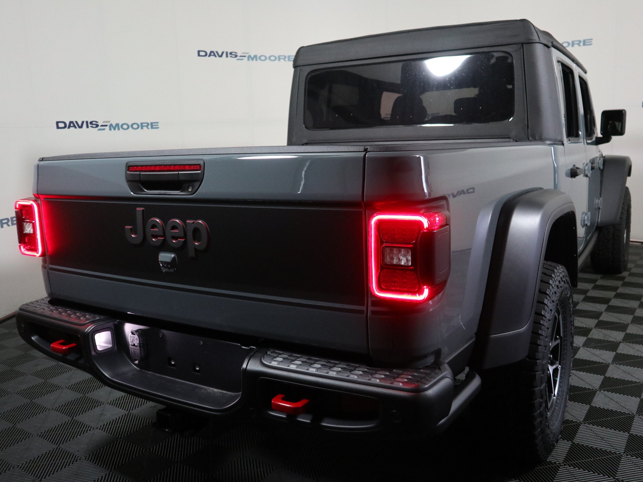 2026 Jeep Gladiator Shadow Ops 4x4