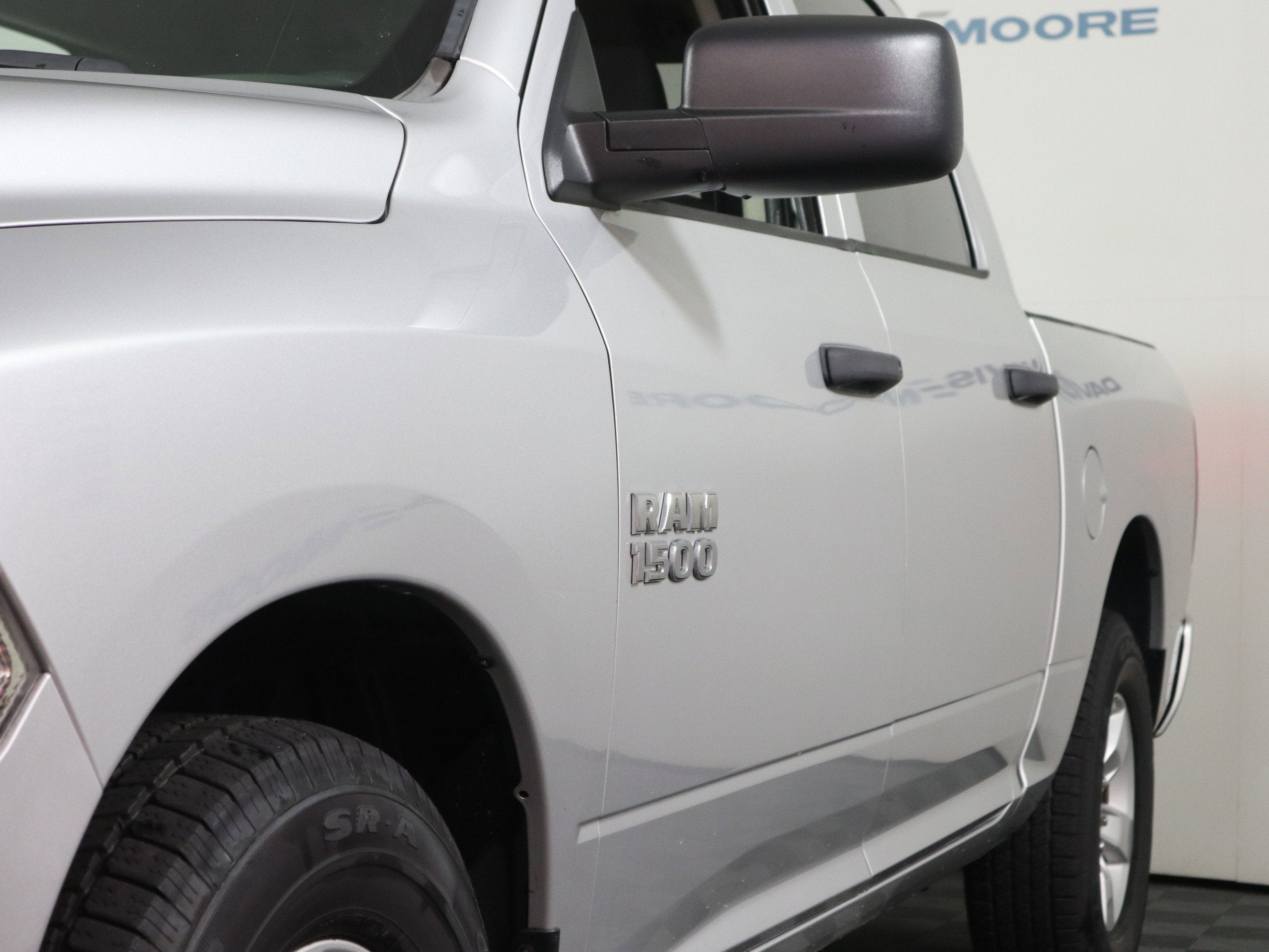 2017 RAM 1500 Express Crew Cab