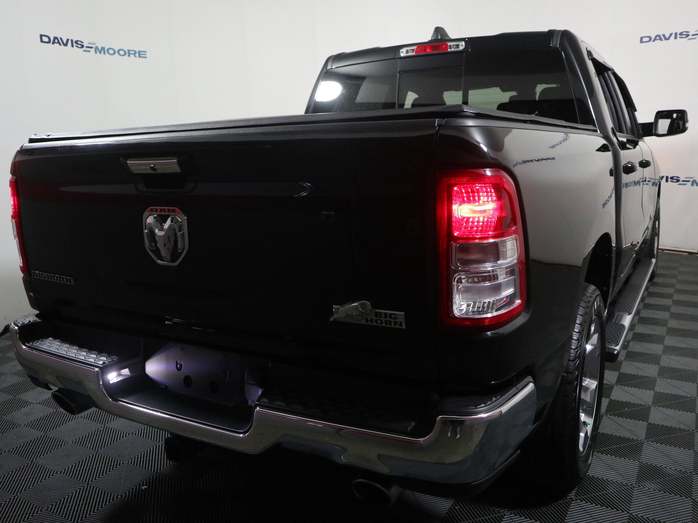 2019 RAM 1500 Big Horn/Lone Star Crew Cab 4x4