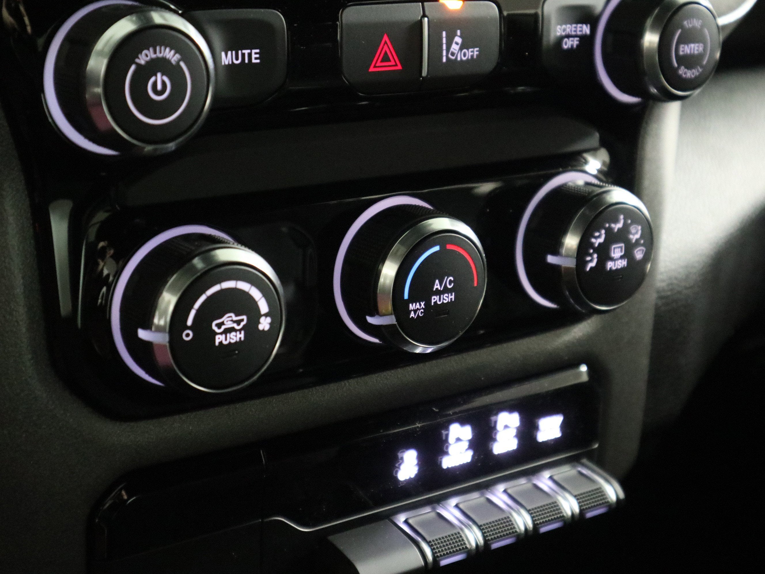 2026 RAM 1500 Express Quad Cab 4x4