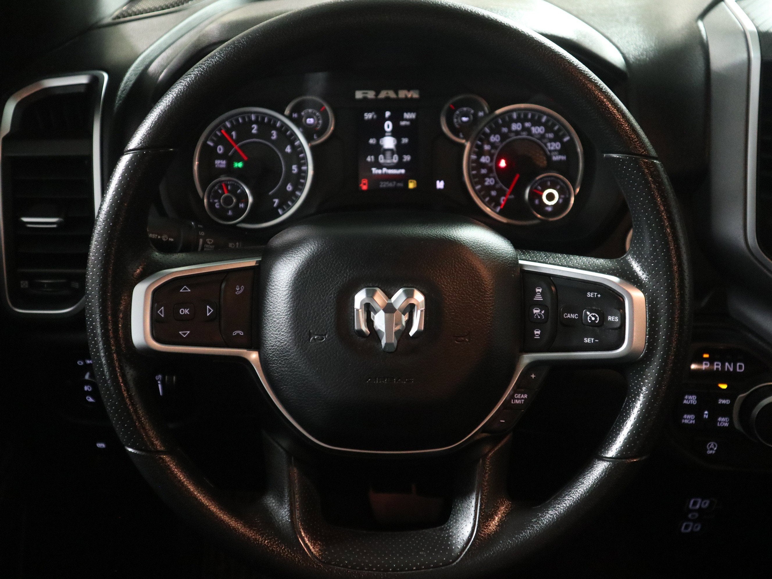 2025 RAM 1500 BIG HORN